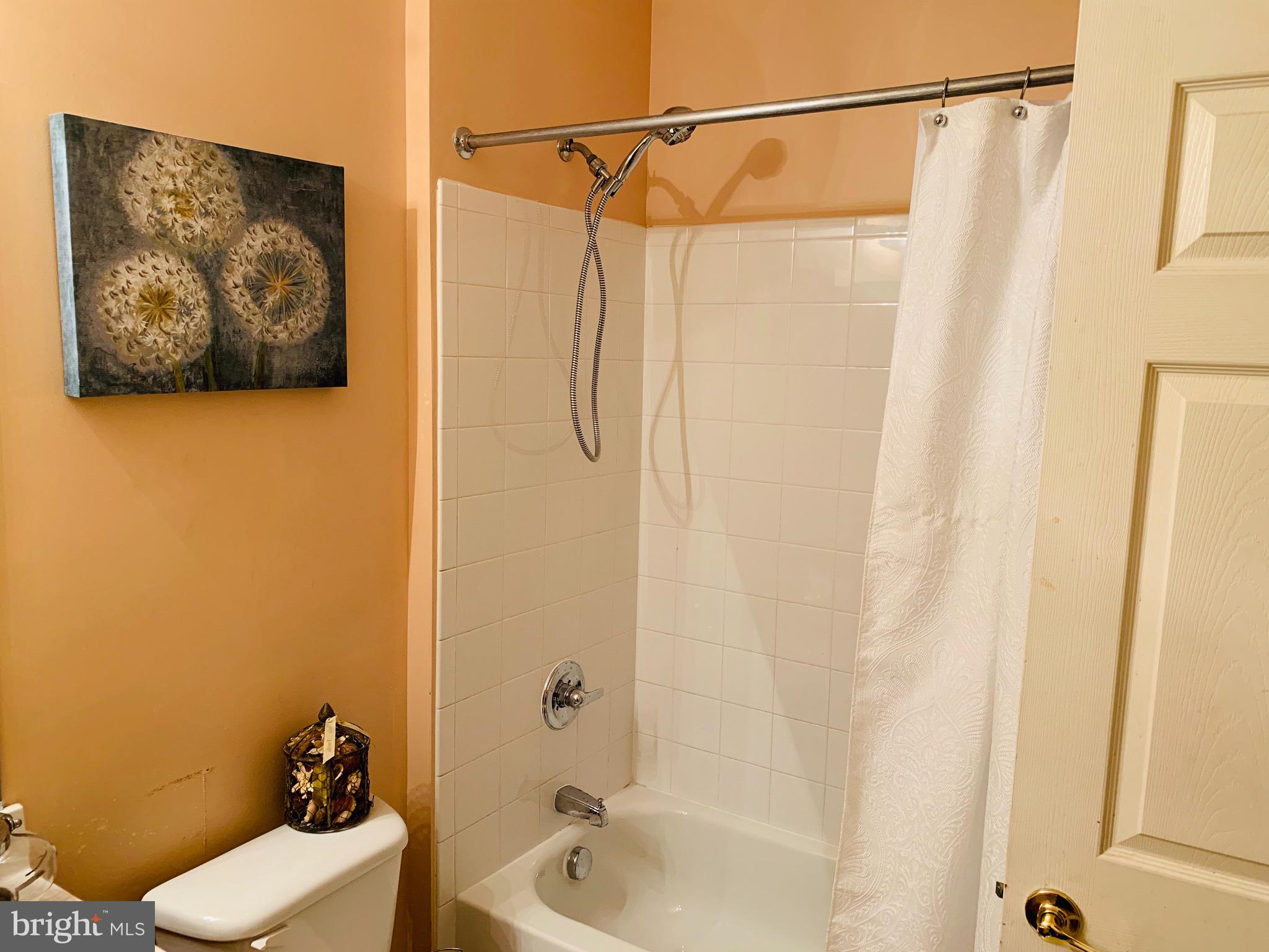 THE ADDISON AT ST PAUL - Residential