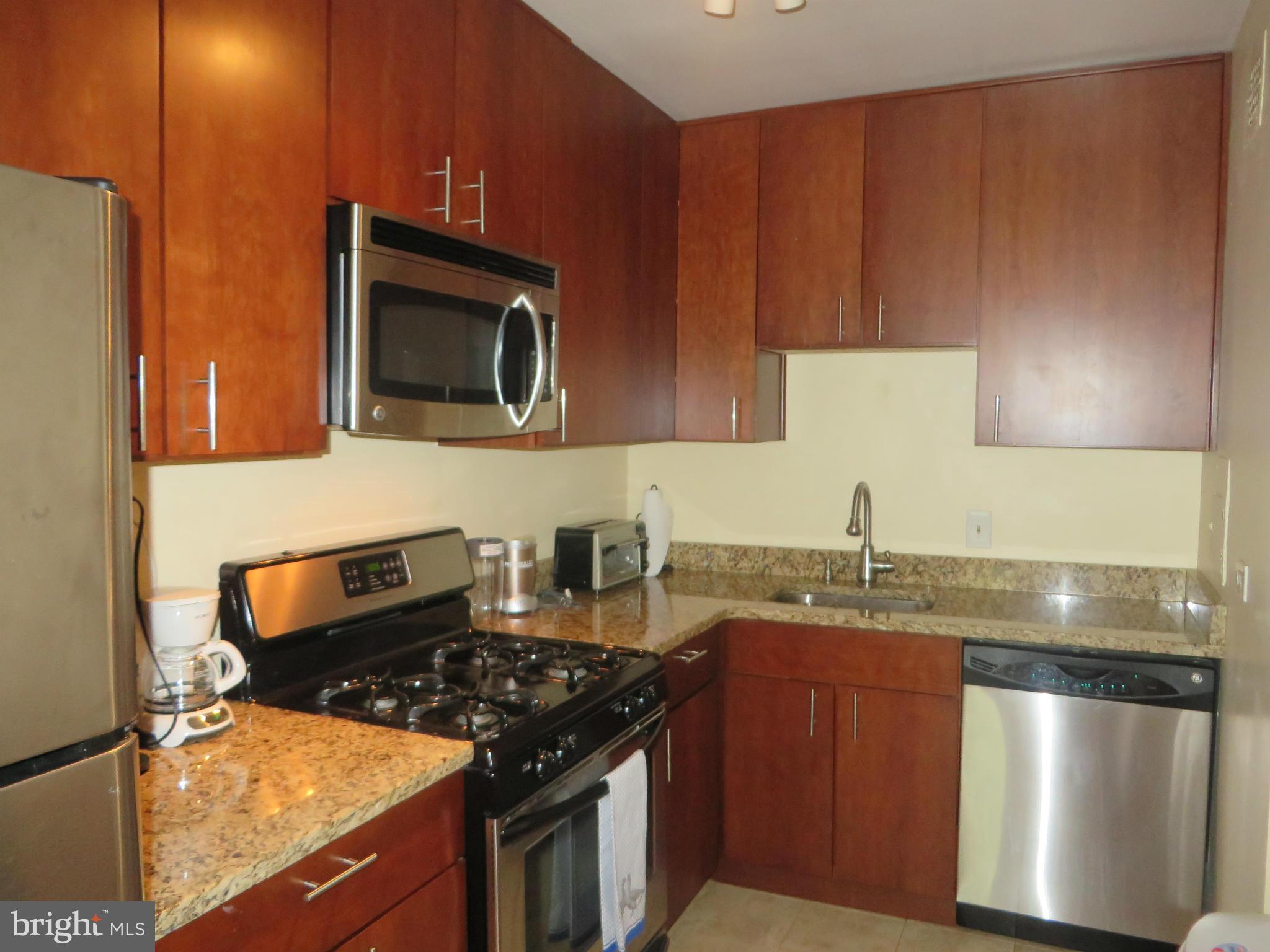 CARDINAL HOUSE - Residential Lease