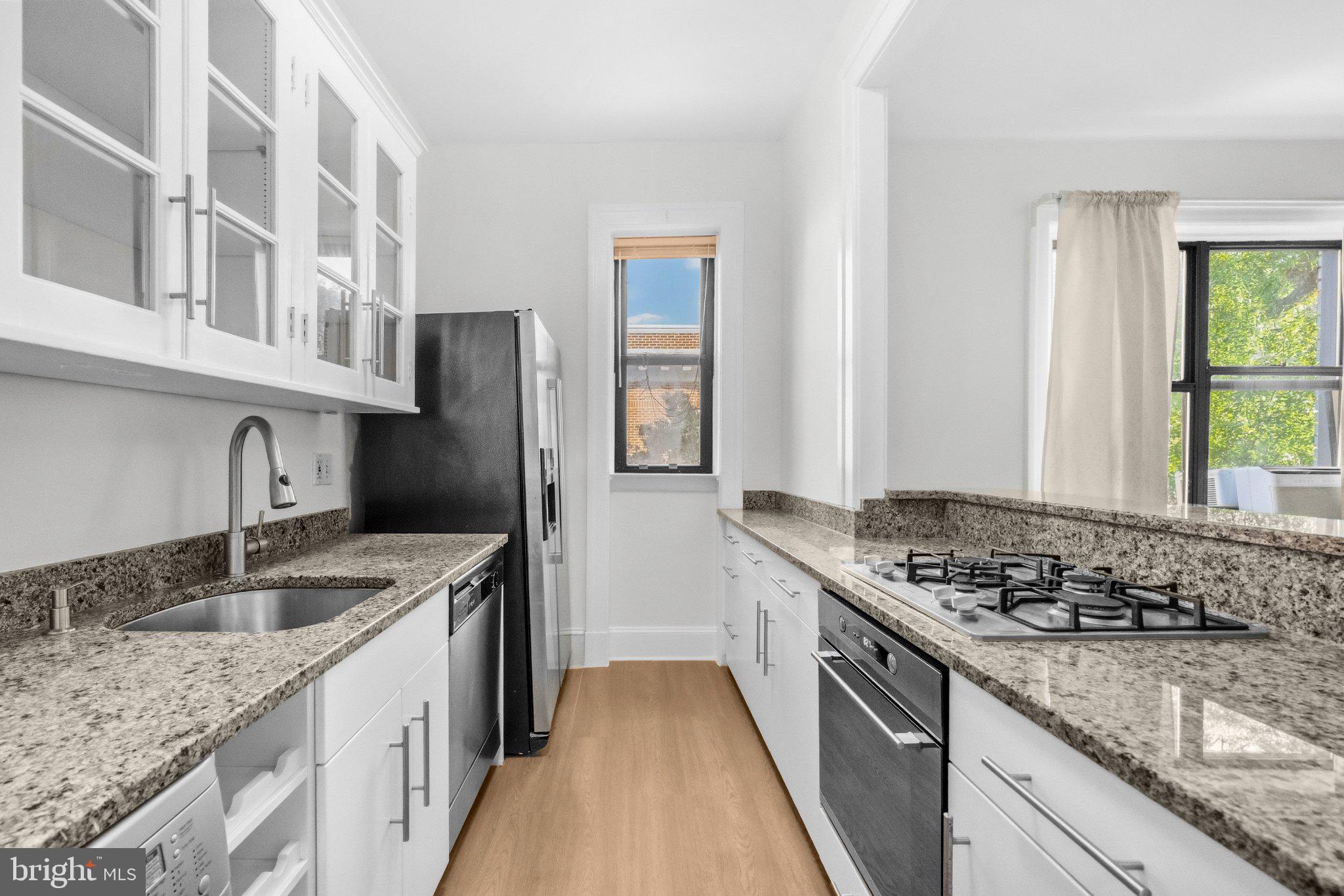 1514 17TH NW 404