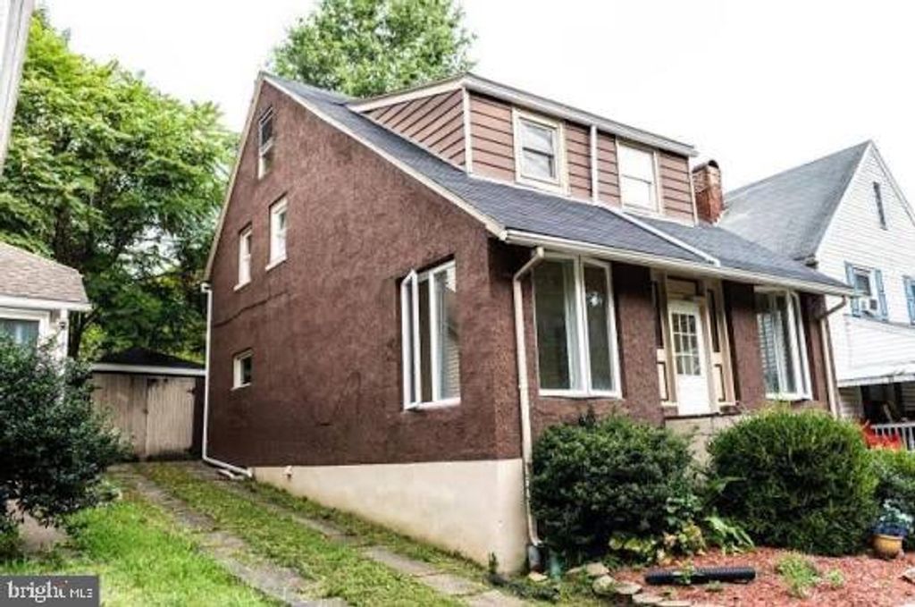 Photo of 865 Gephart Drive, CUMBERLAND, MD 21502 (MLS # MDAL2013180)