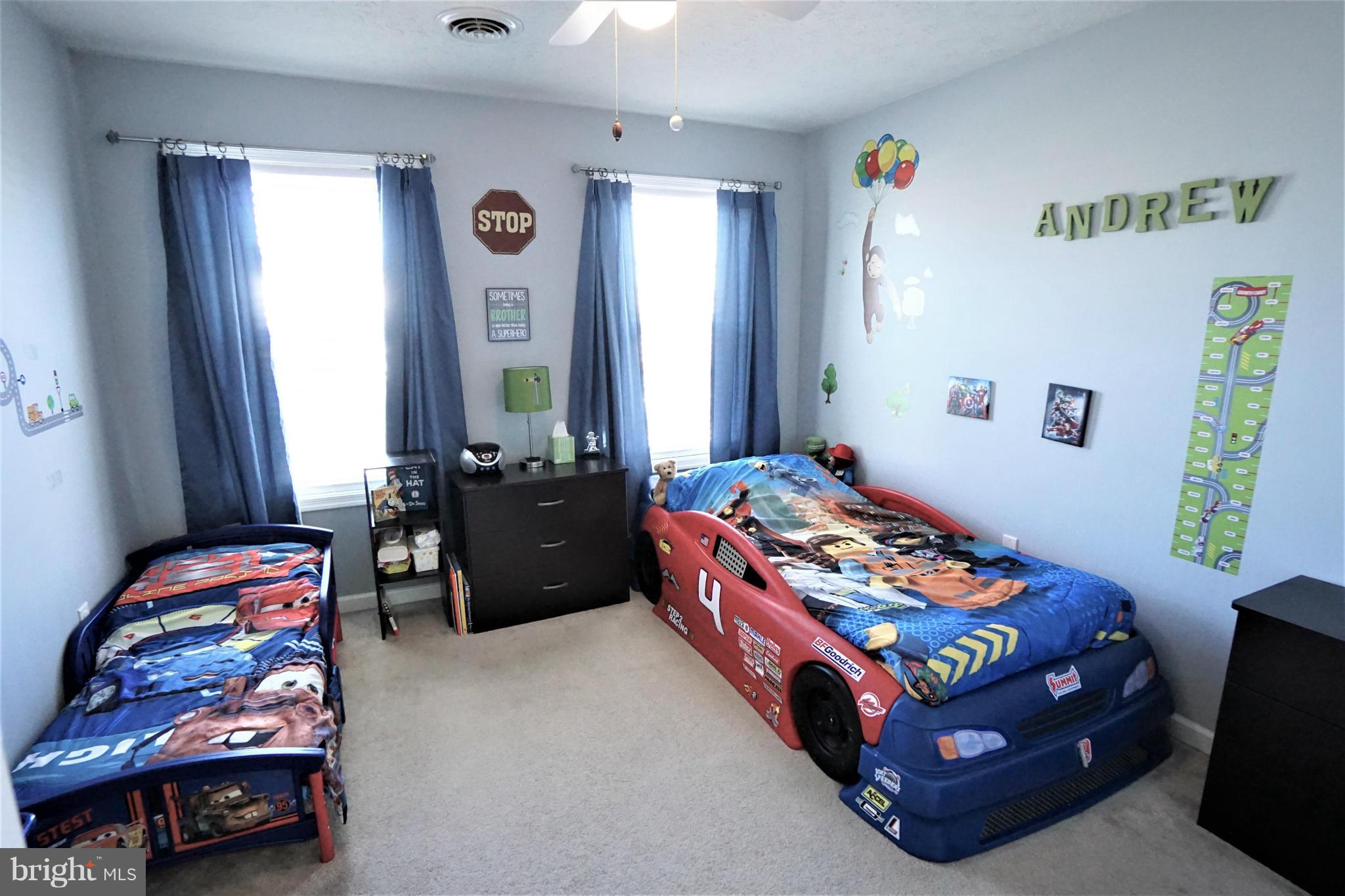 RIDGEFIELD - Residential