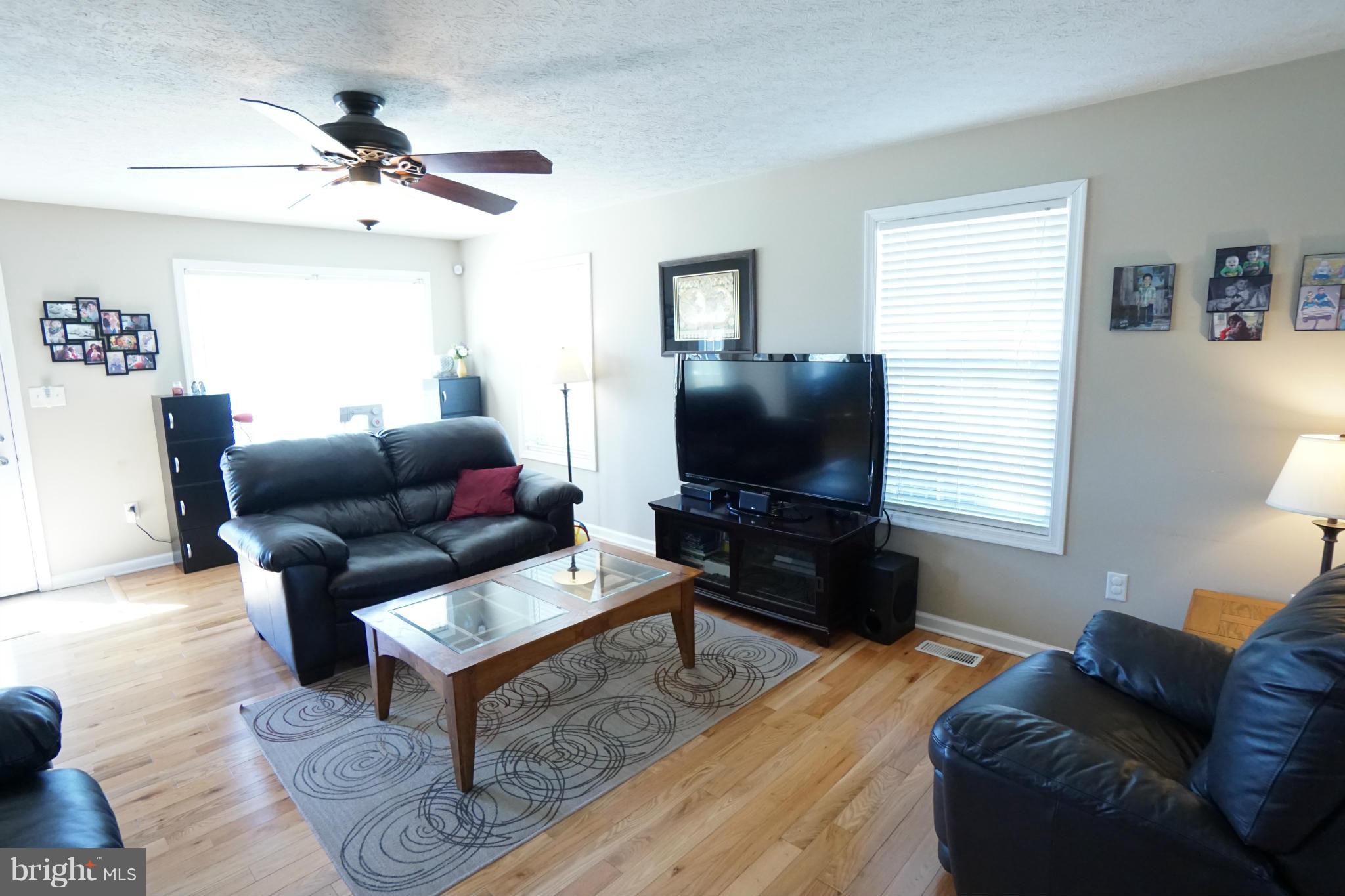 RIDGEFIELD - Residential