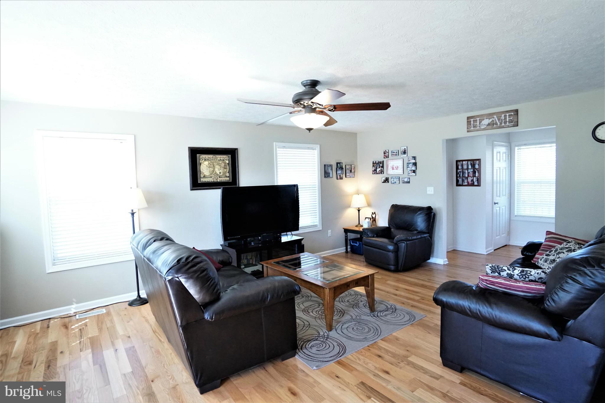 RIDGEFIELD - Residential