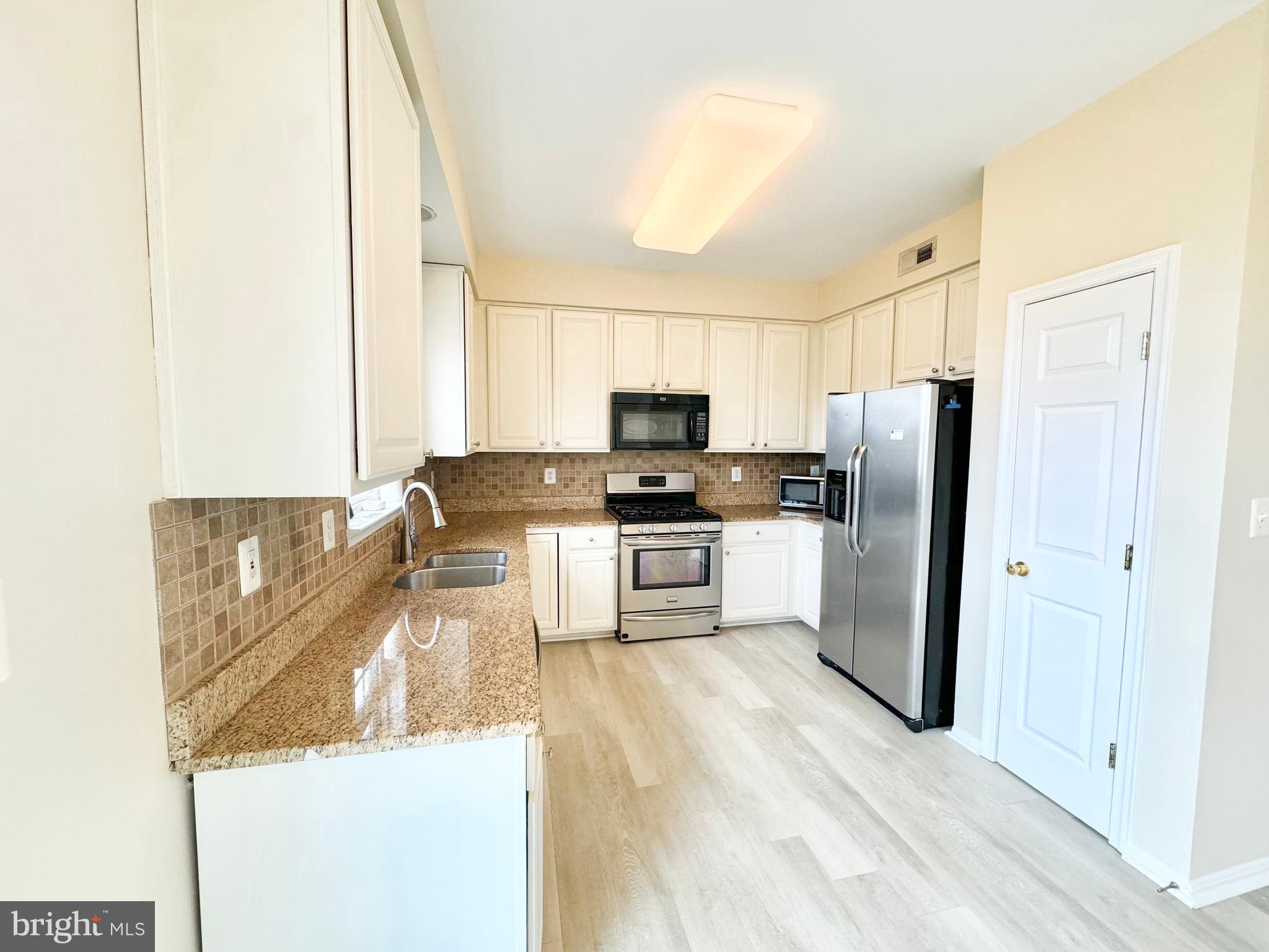 BRIGHTWOOD FOREST - Residential Lease