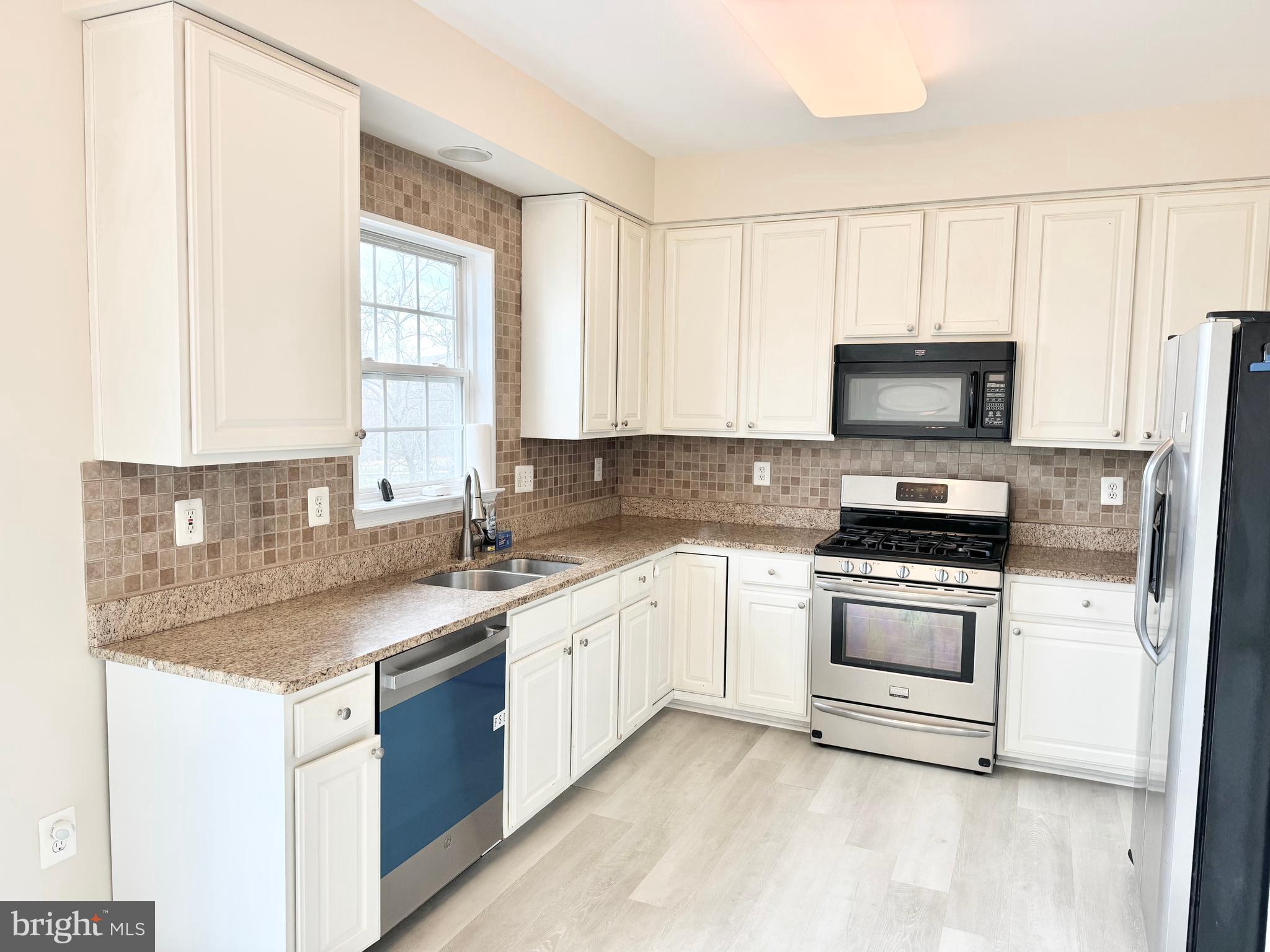 BRIGHTWOOD FOREST - Residential Lease