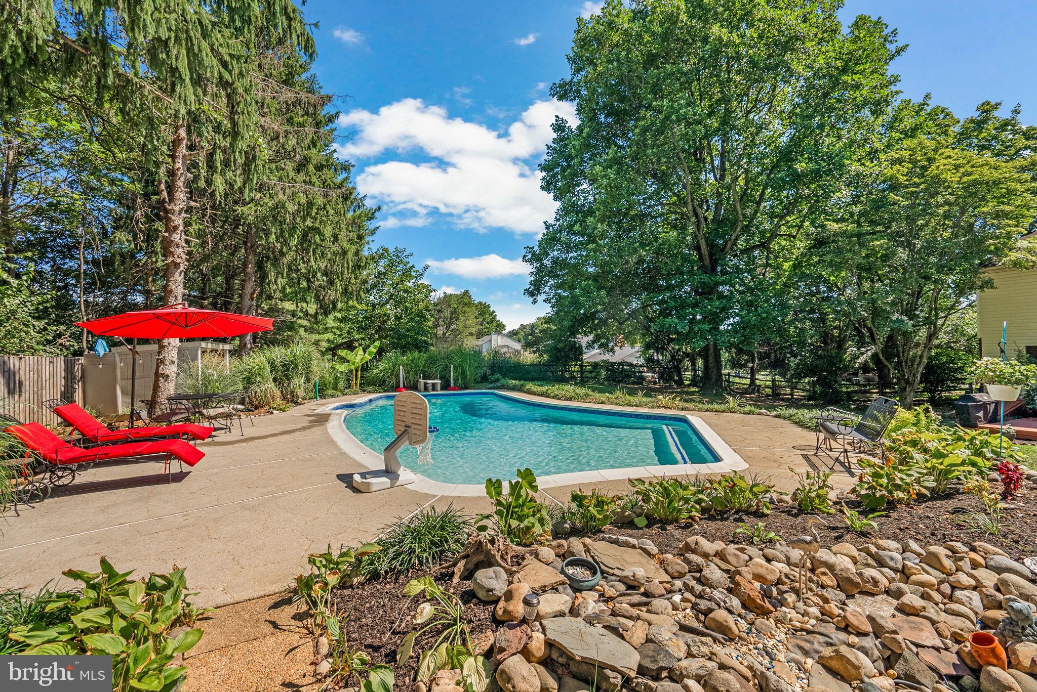 WHITE OAK ESTATES - Residential