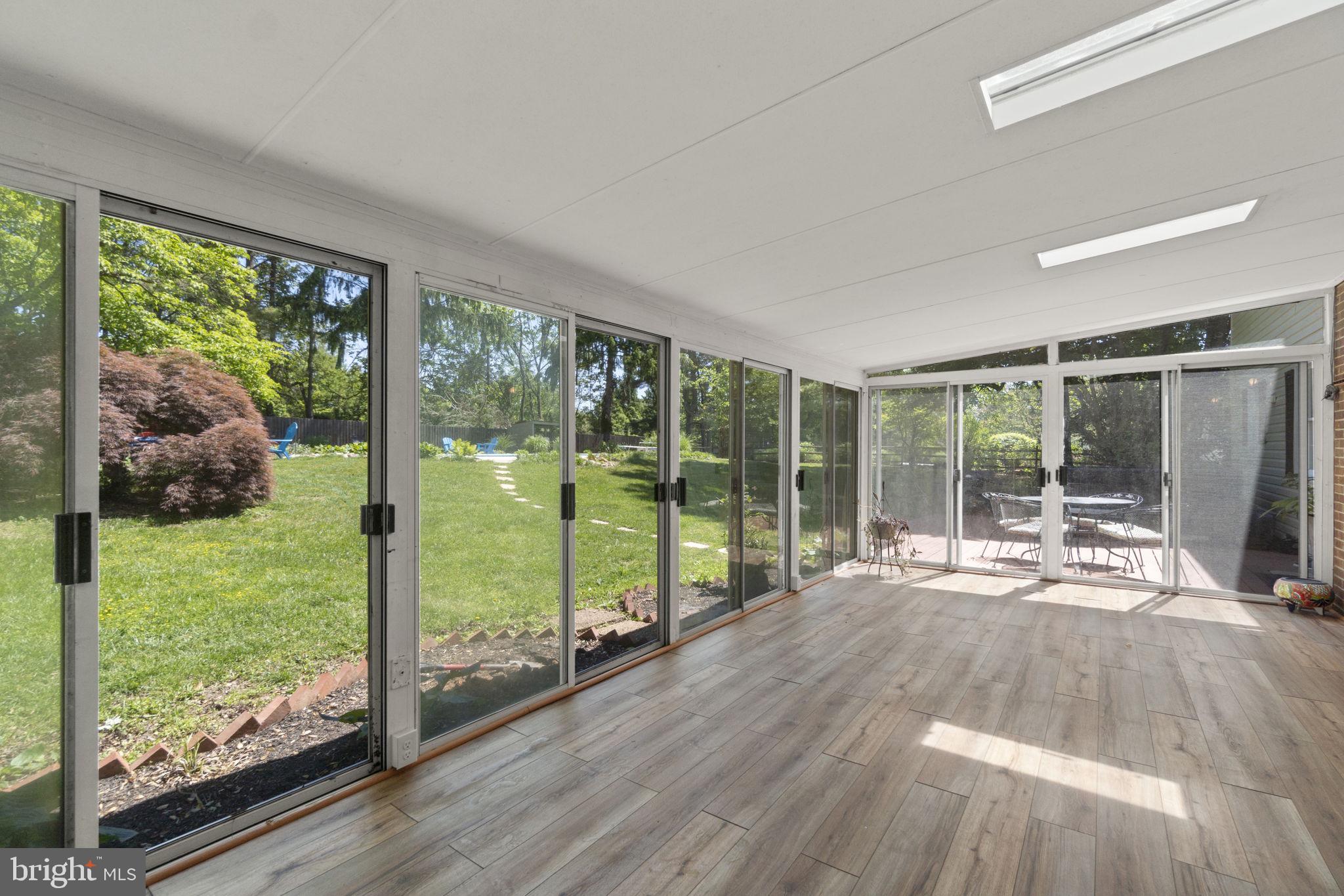 WHITE OAK ESTATES - Residential