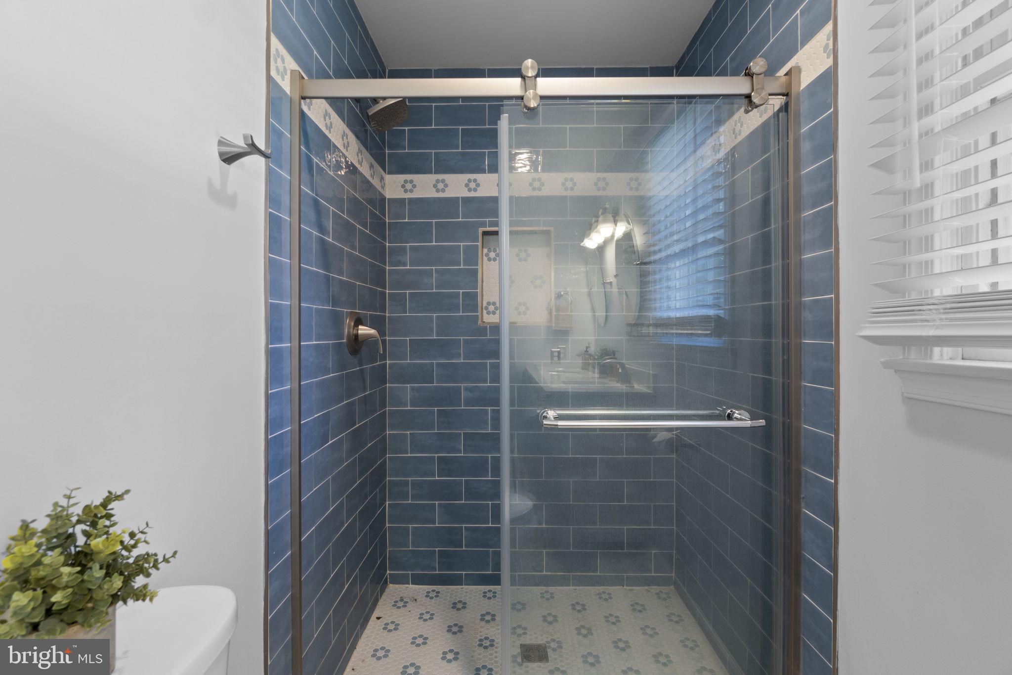 WHITE OAK ESTATES - Residential
