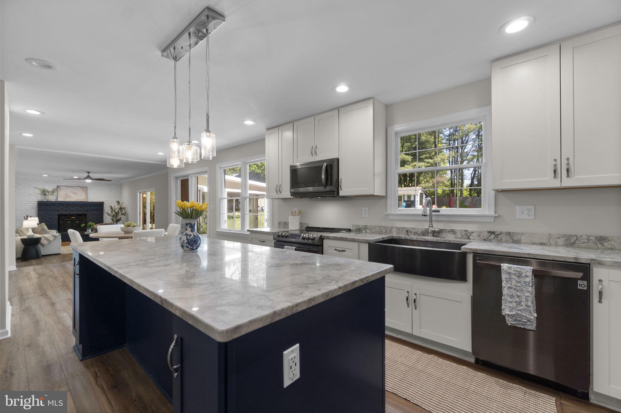 WHITE OAK ESTATES - Residential
