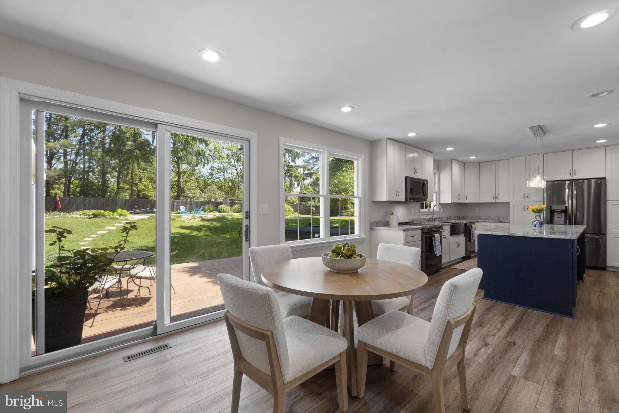 WHITE OAK ESTATES - Residential