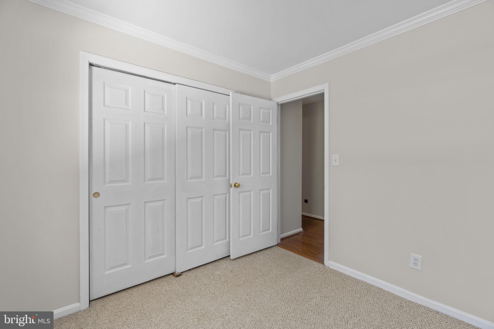 WHITE OAK ESTATES - Residential