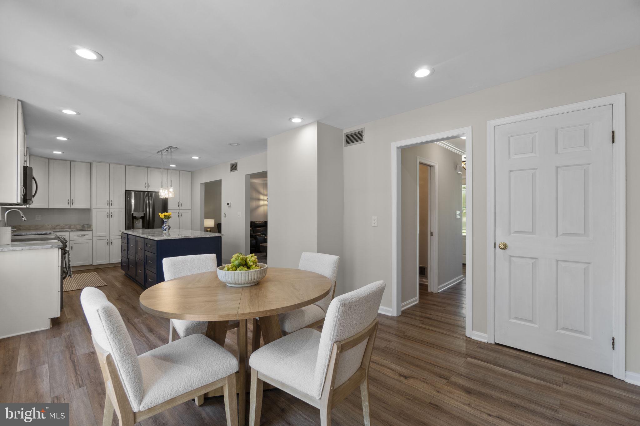 WHITE OAK ESTATES - Residential
