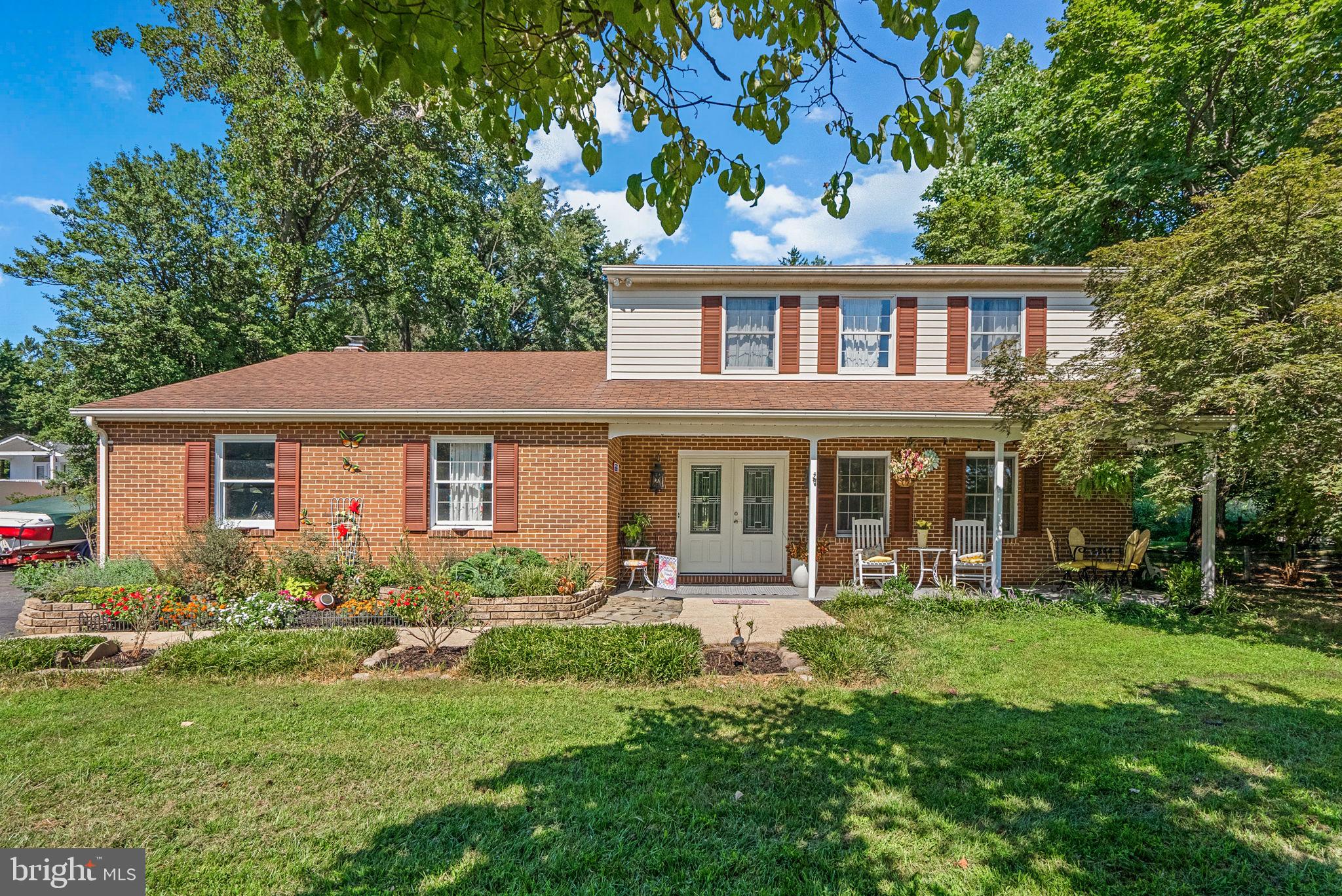 WHITE OAK ESTATES - Residential