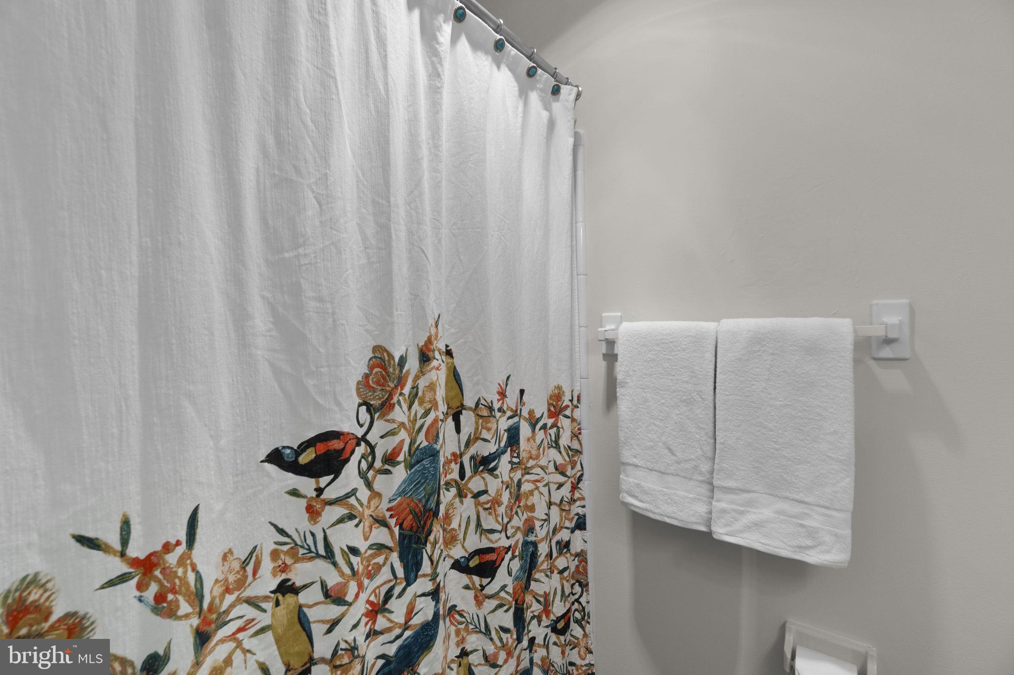 WHITE OAK ESTATES - Residential