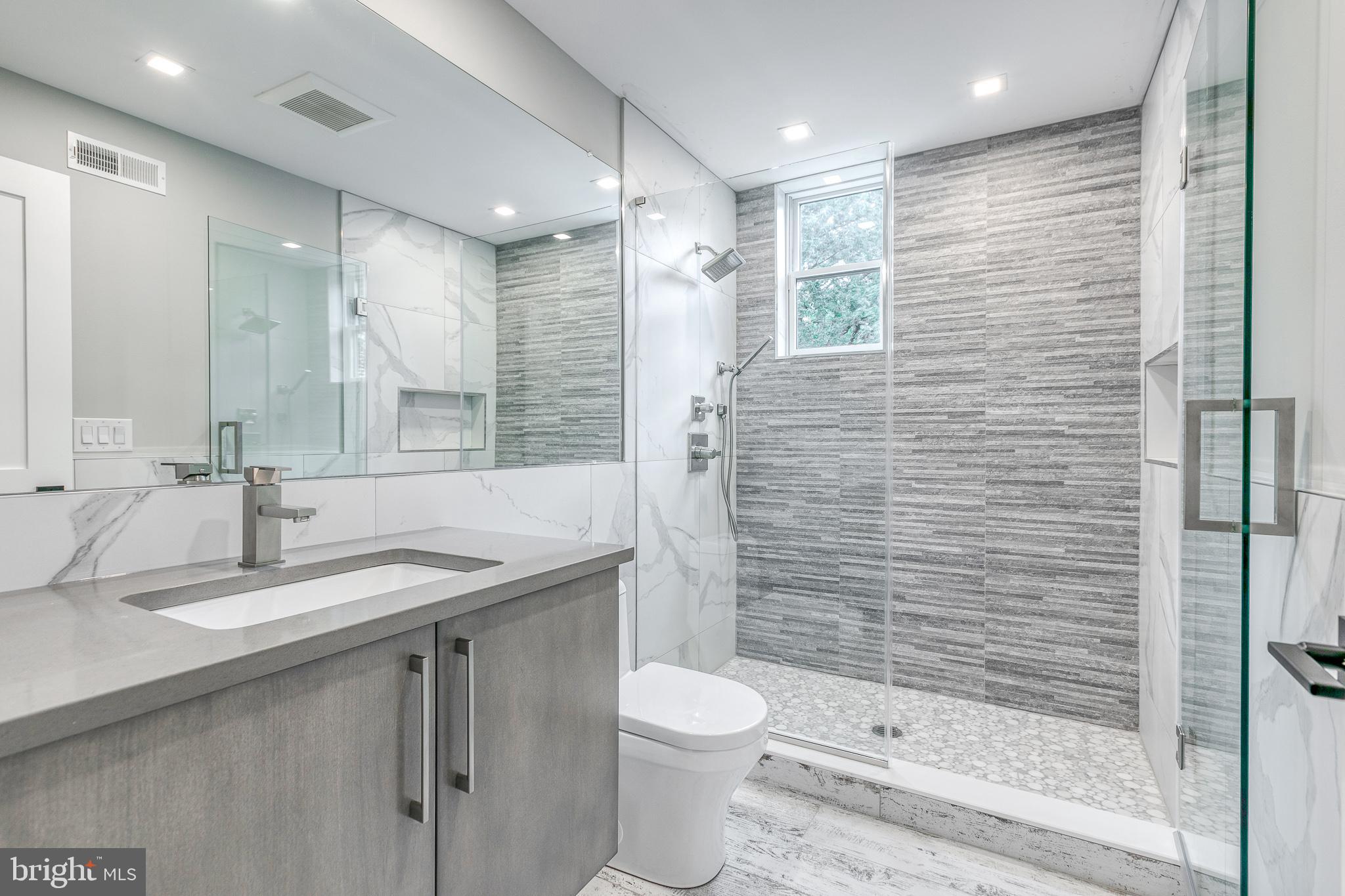 GRADUATE HOSPITAL - Residential Lease