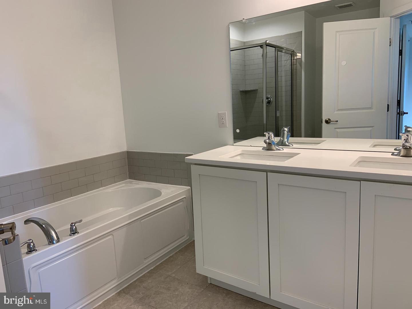 ENCLAVE AT BELL TAVERN - Residential Lease