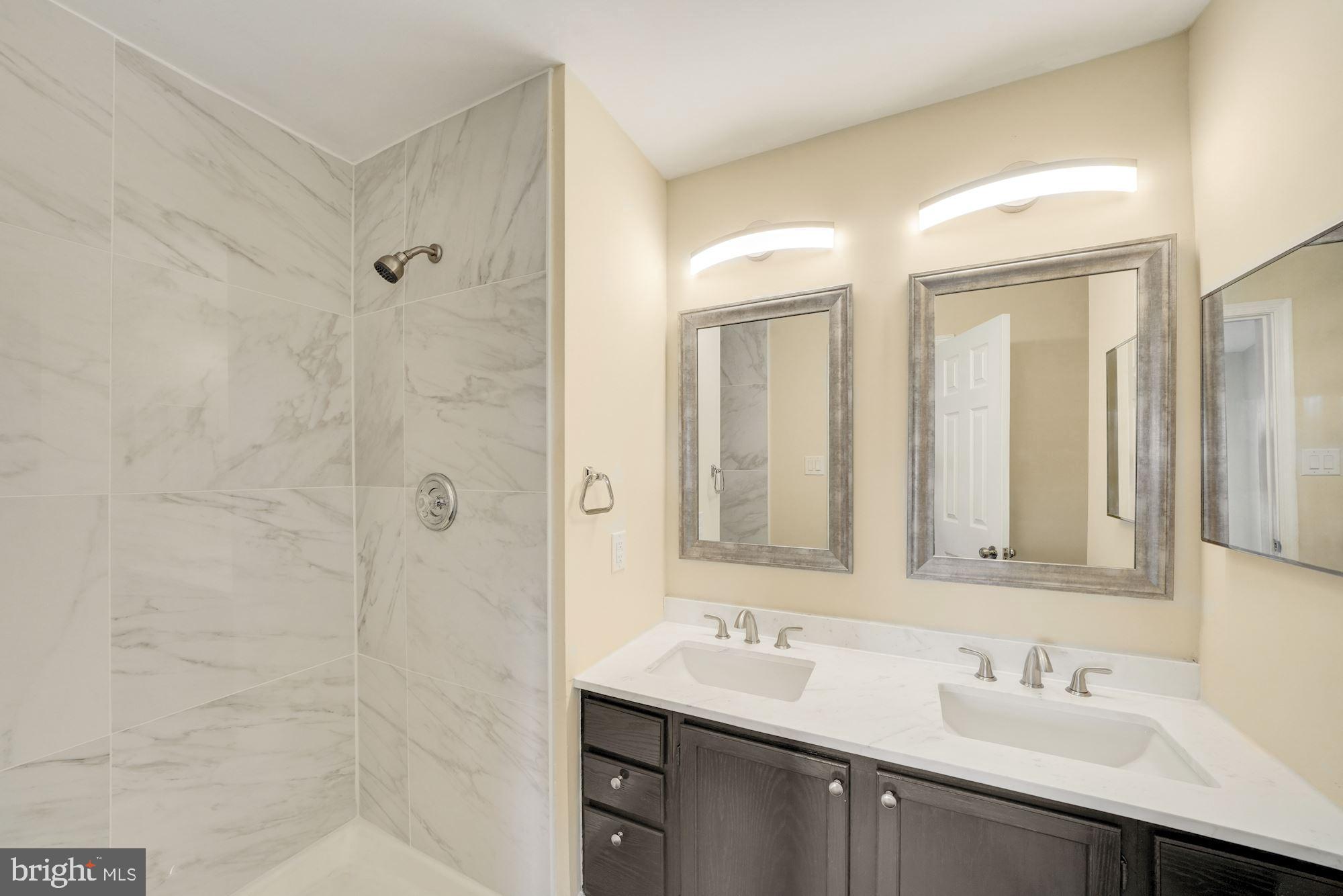 BALLSFORD - Residential