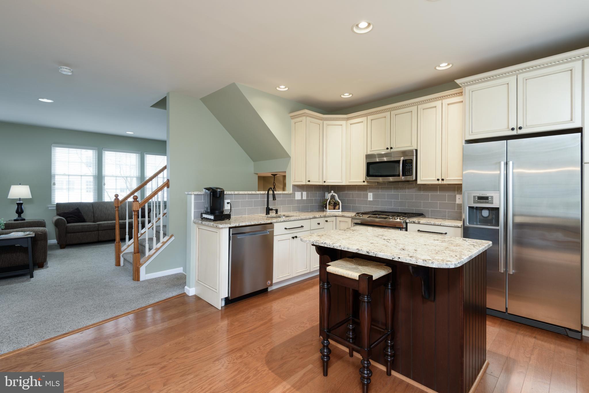 MEWS AT BAILEY STATION - Residential