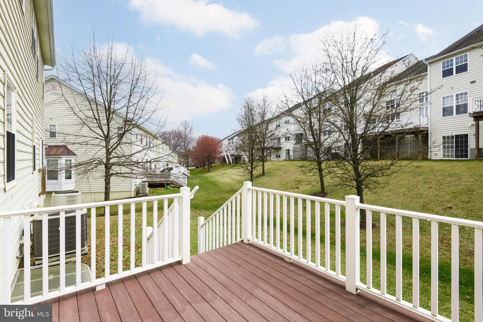 MEWS AT BAILEY STATION - Residential