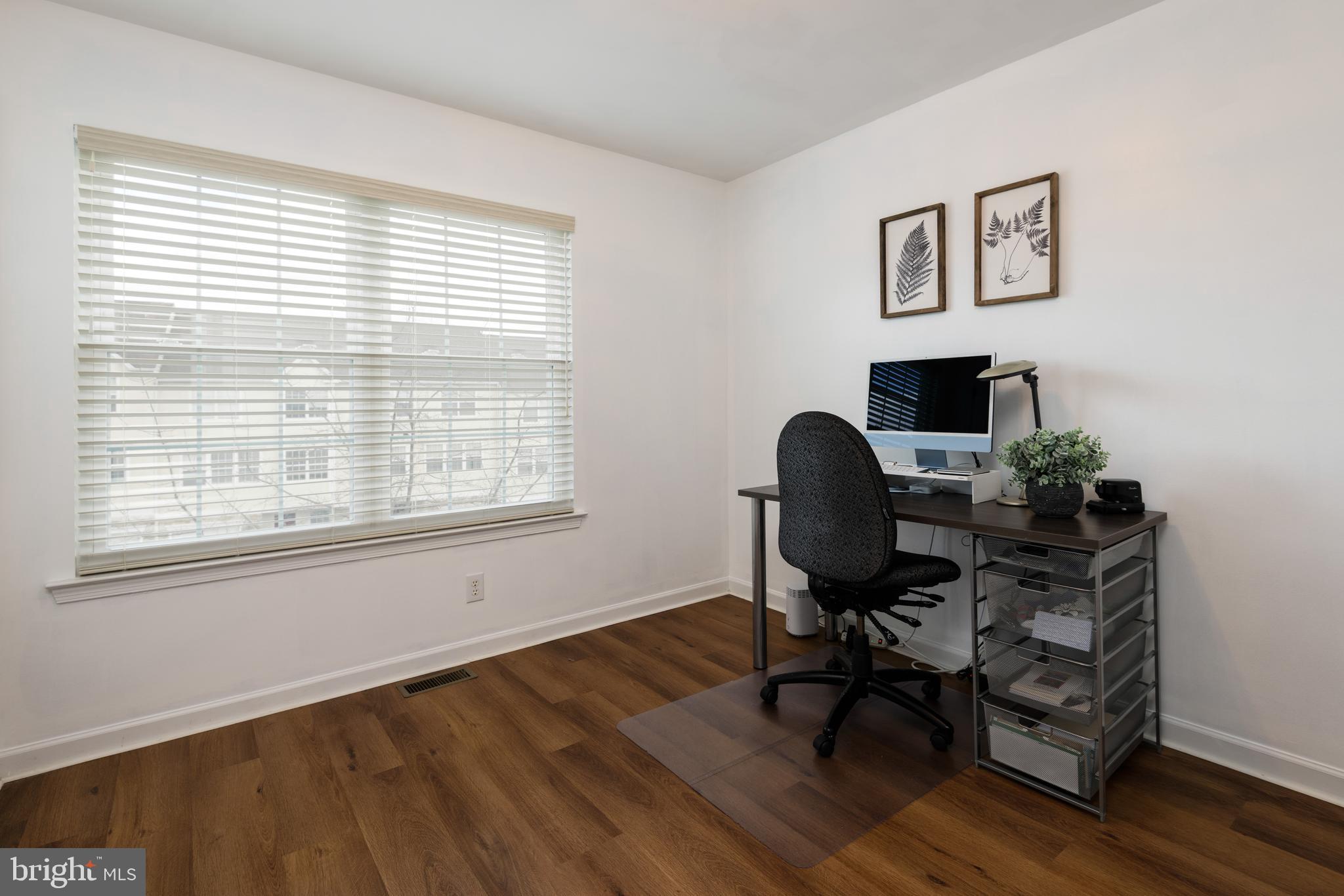 MEWS AT BAILEY STATION - Residential