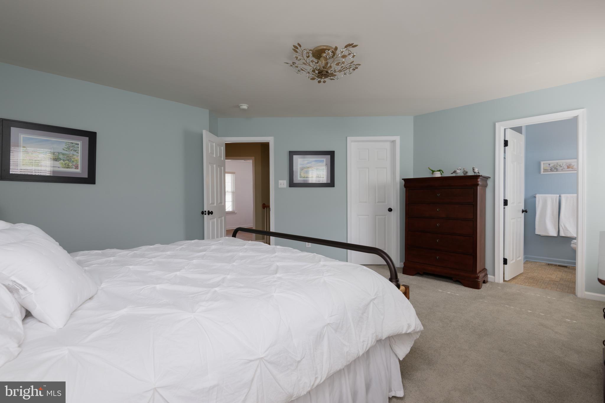 MEWS AT BAILEY STATION - Residential