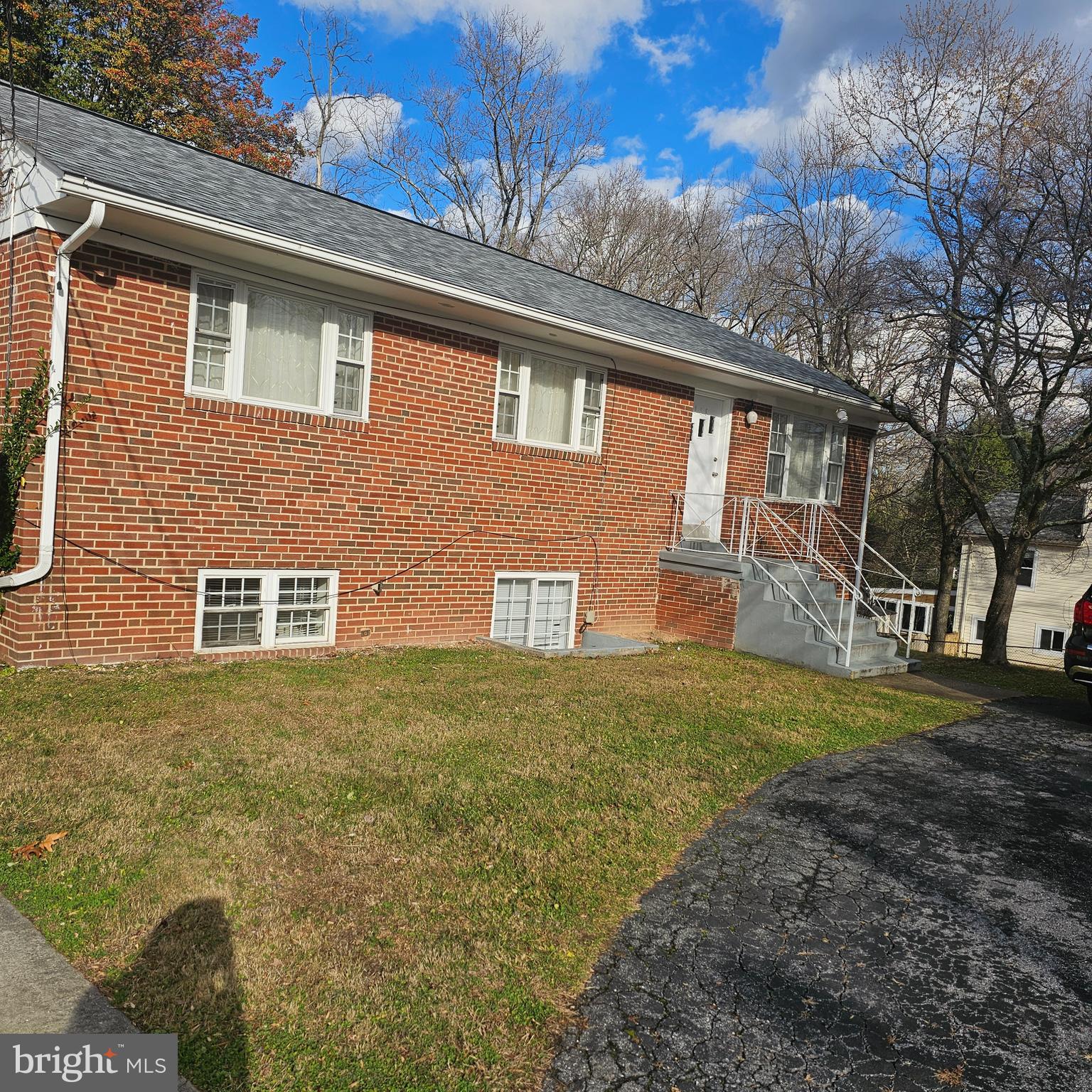 COLESVILLE PARK - Residential Lease