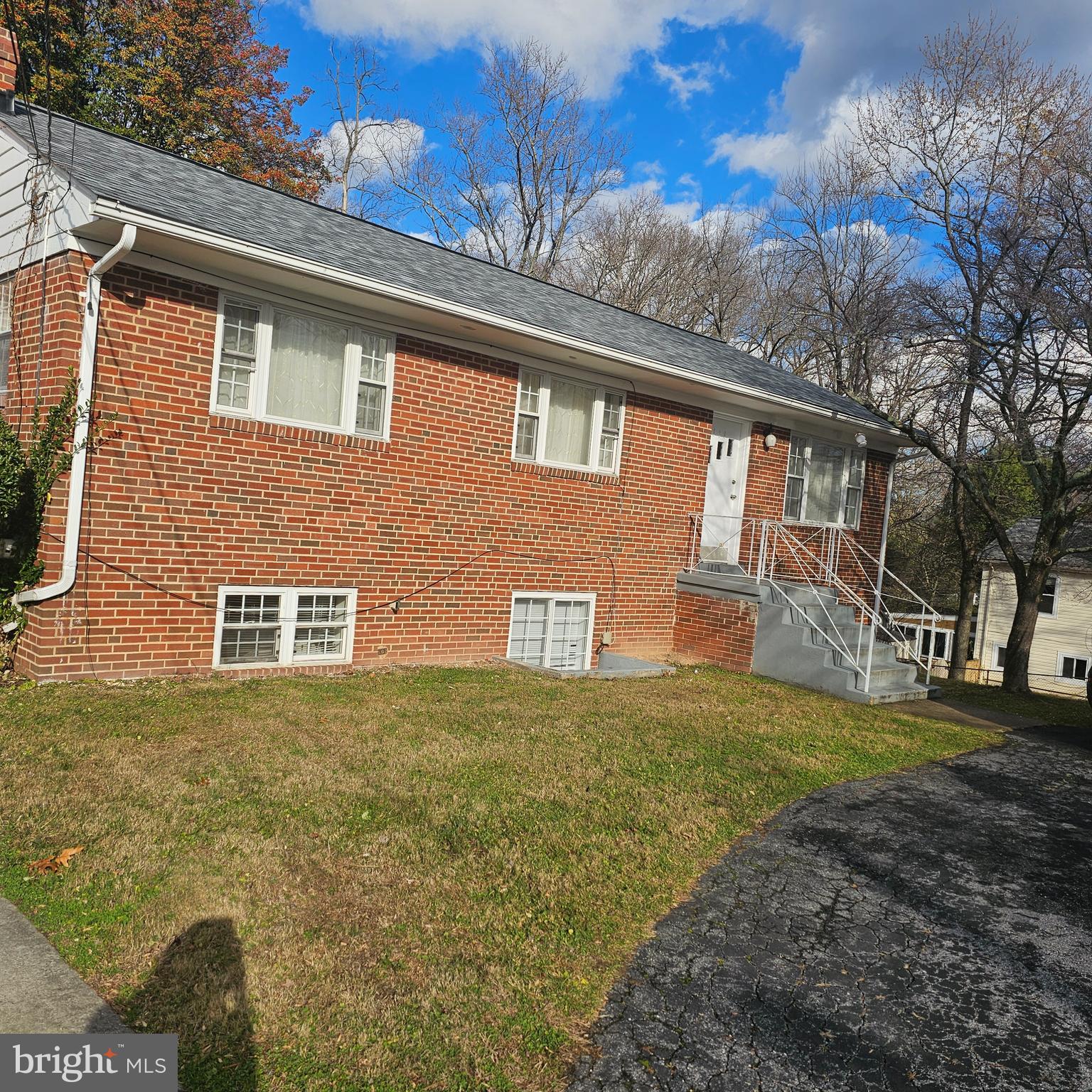 COLESVILLE PARK - Residential Lease