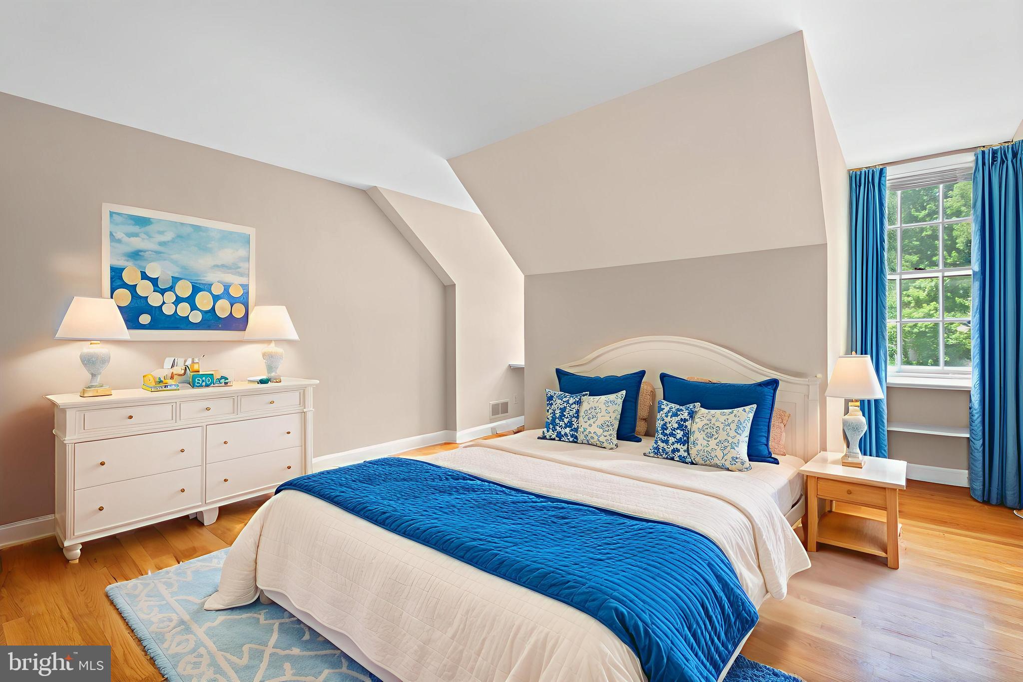 WINDSOR HILLS - Residential