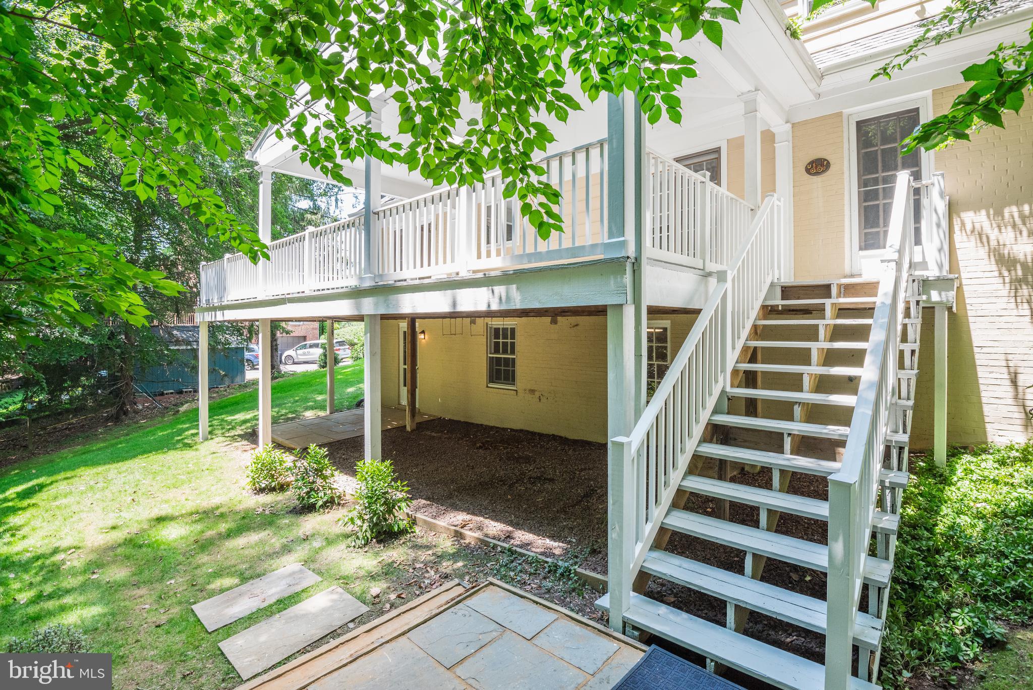 WINDSOR HILLS - Residential