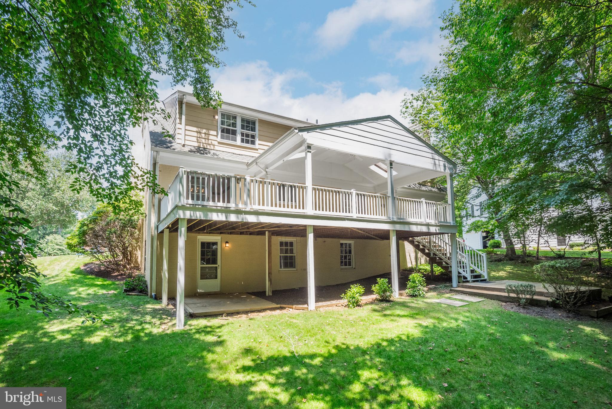 WINDSOR HILLS - Residential