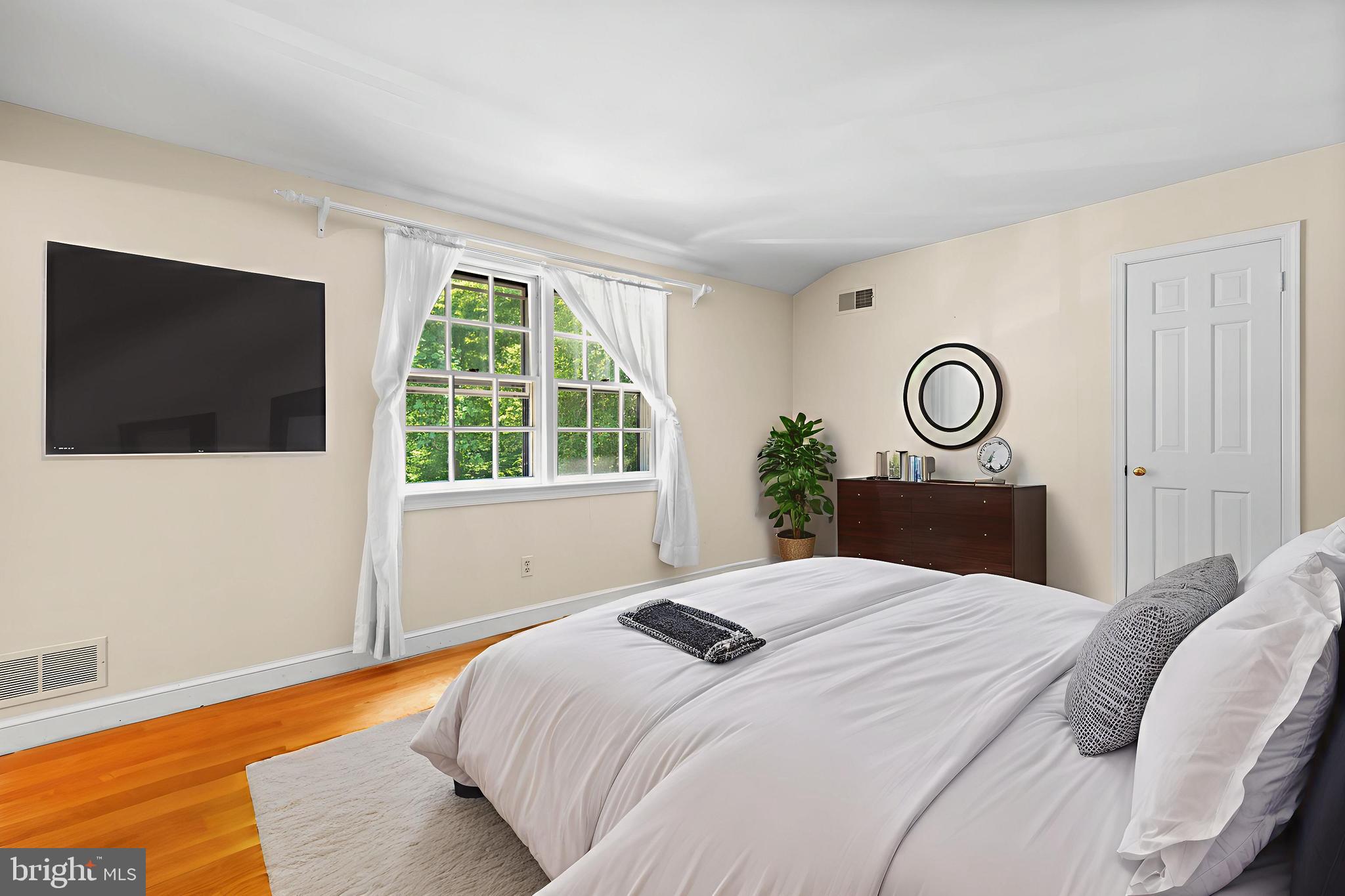 WINDSOR HILLS - Residential