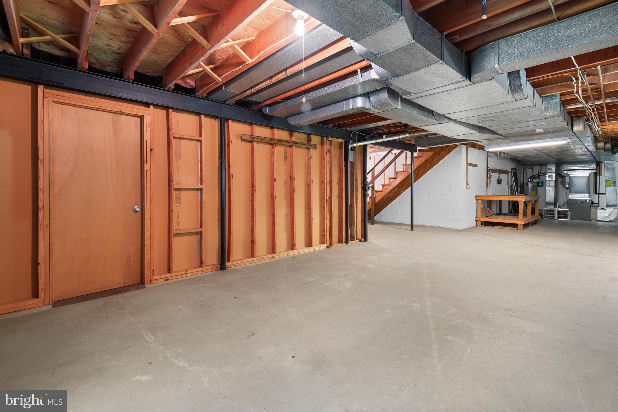 WINDSOR HILLS - Residential