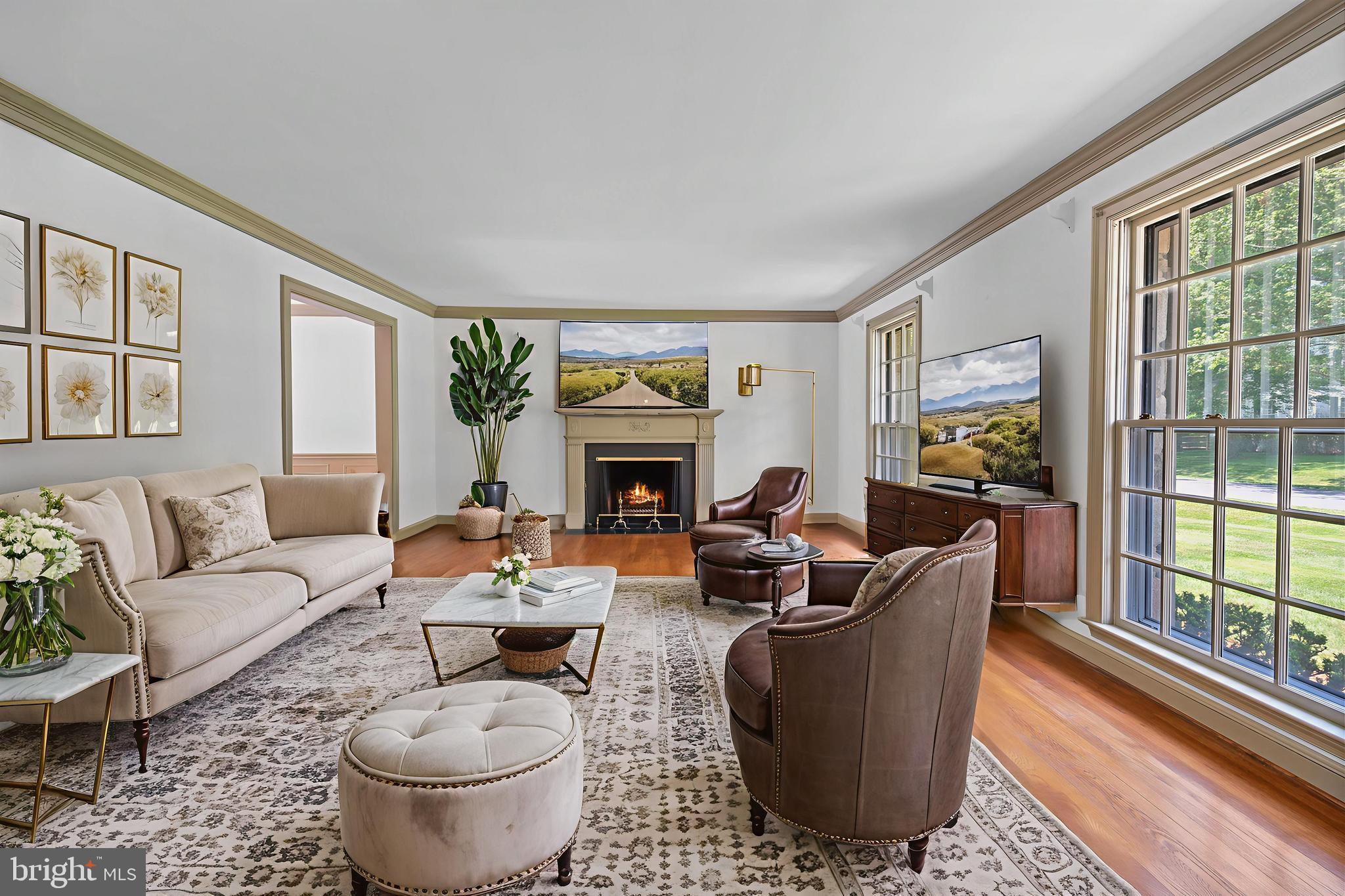 WINDSOR HILLS - Residential