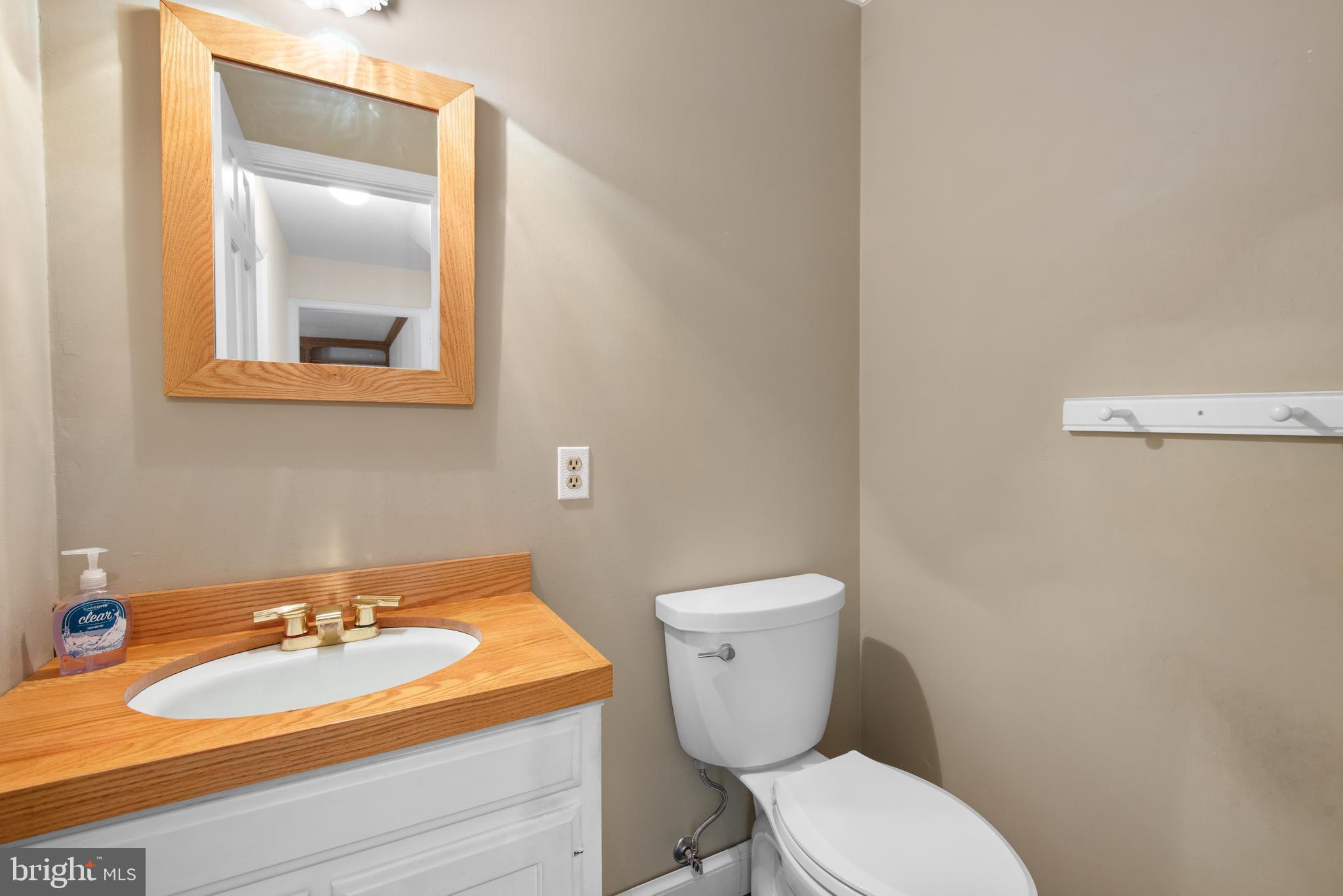 WINDSOR HILLS - Residential