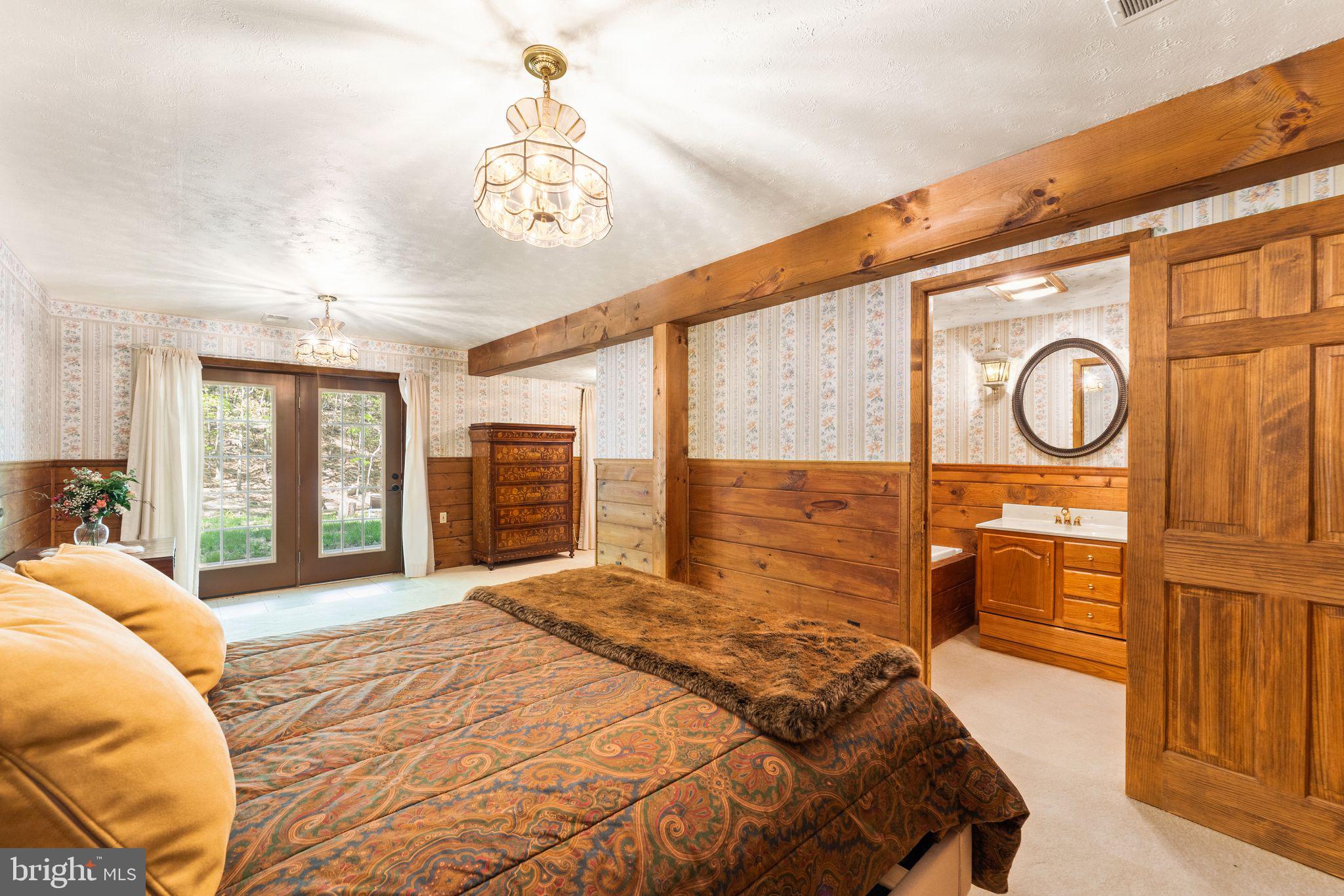 BULL RUN MOUNTAIN ESTATE - Residential Lease