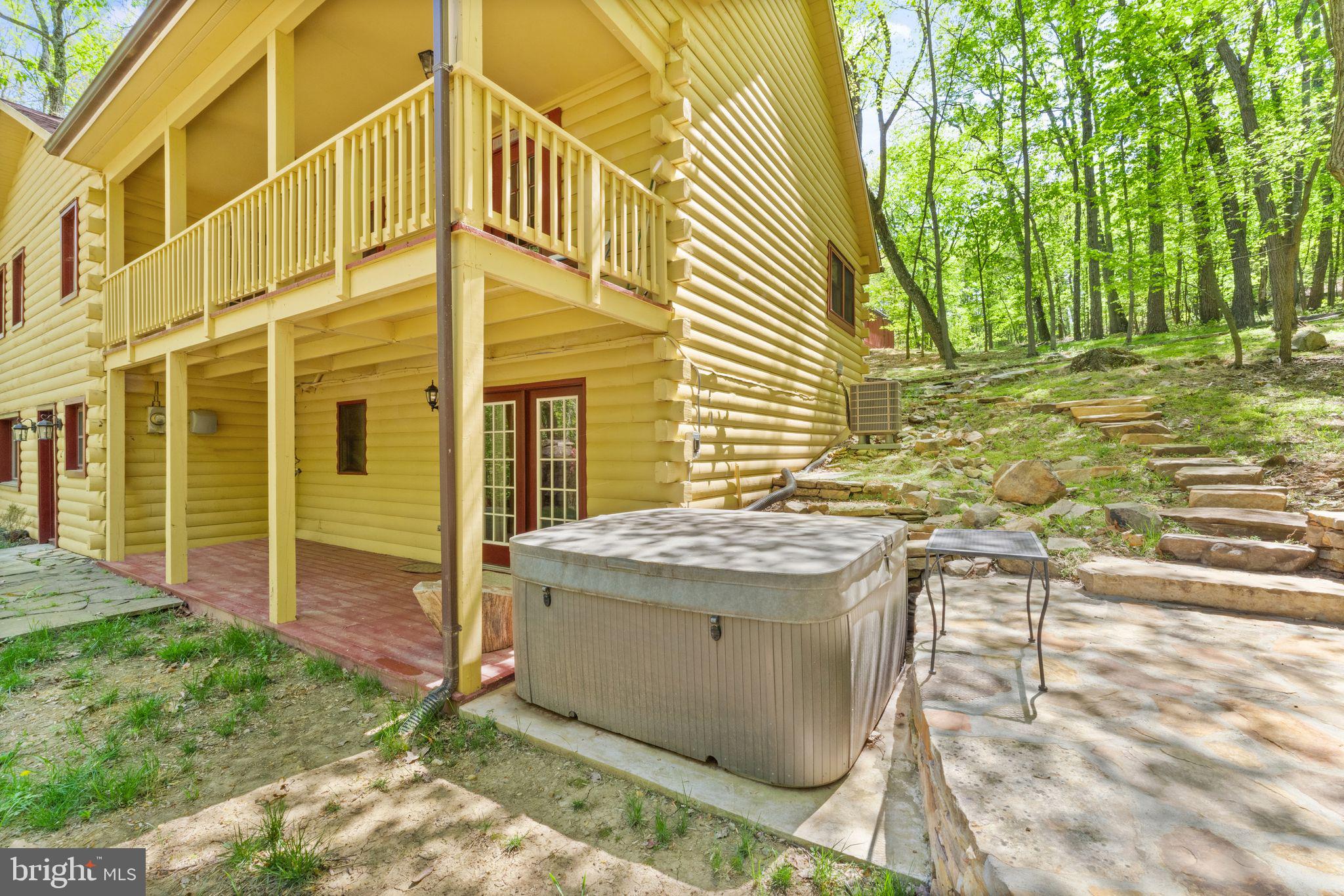 BULL RUN MOUNTAIN ESTATE - Residential Lease