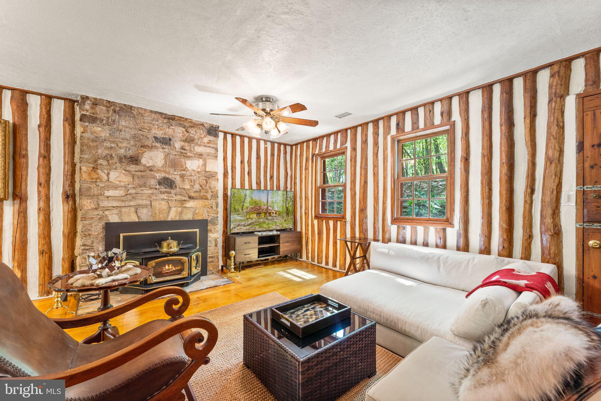 BULL RUN MOUNTAIN ESTATE - Residential Lease