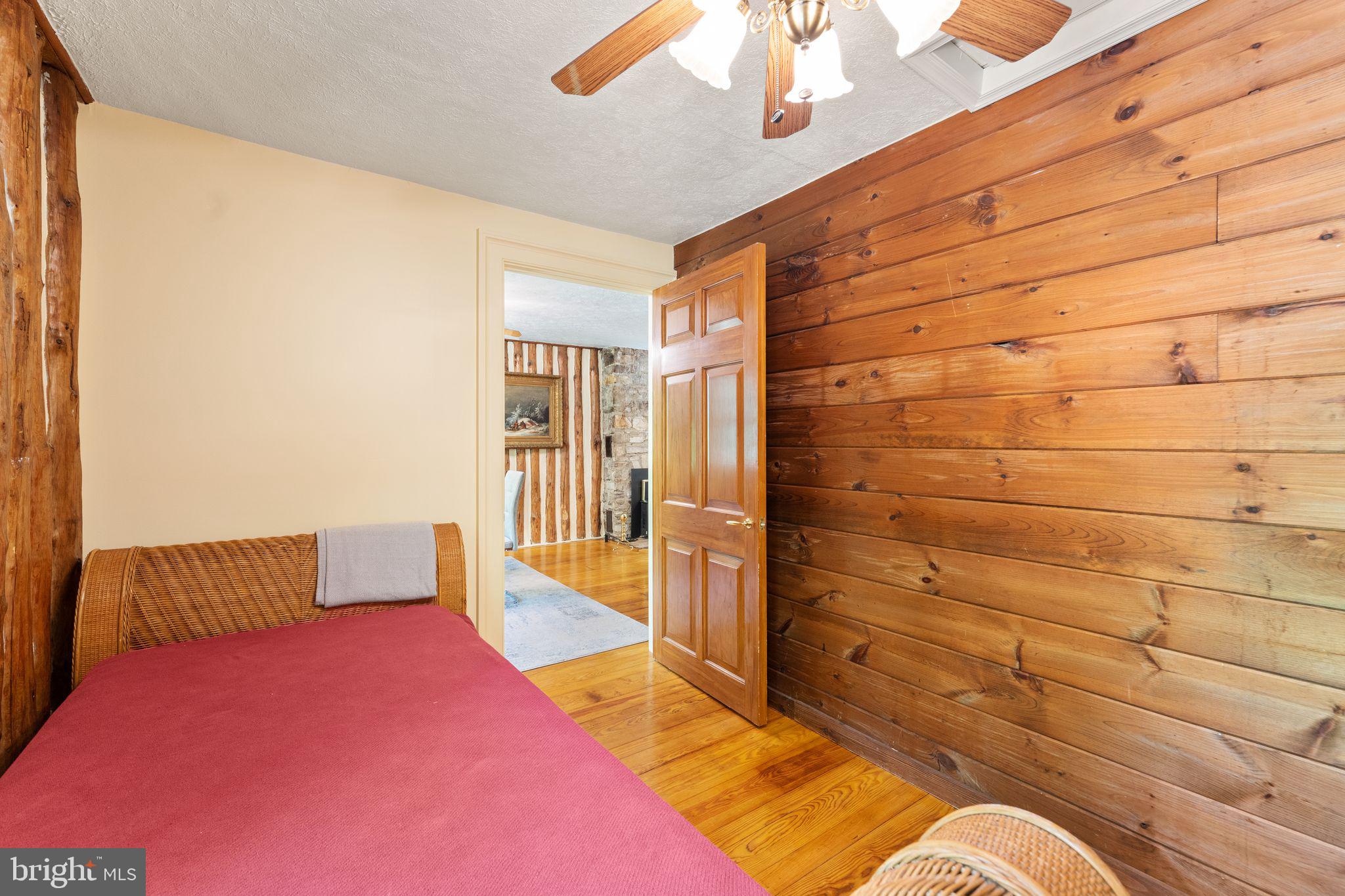 BULL RUN MOUNTAIN ESTATE - Residential Lease