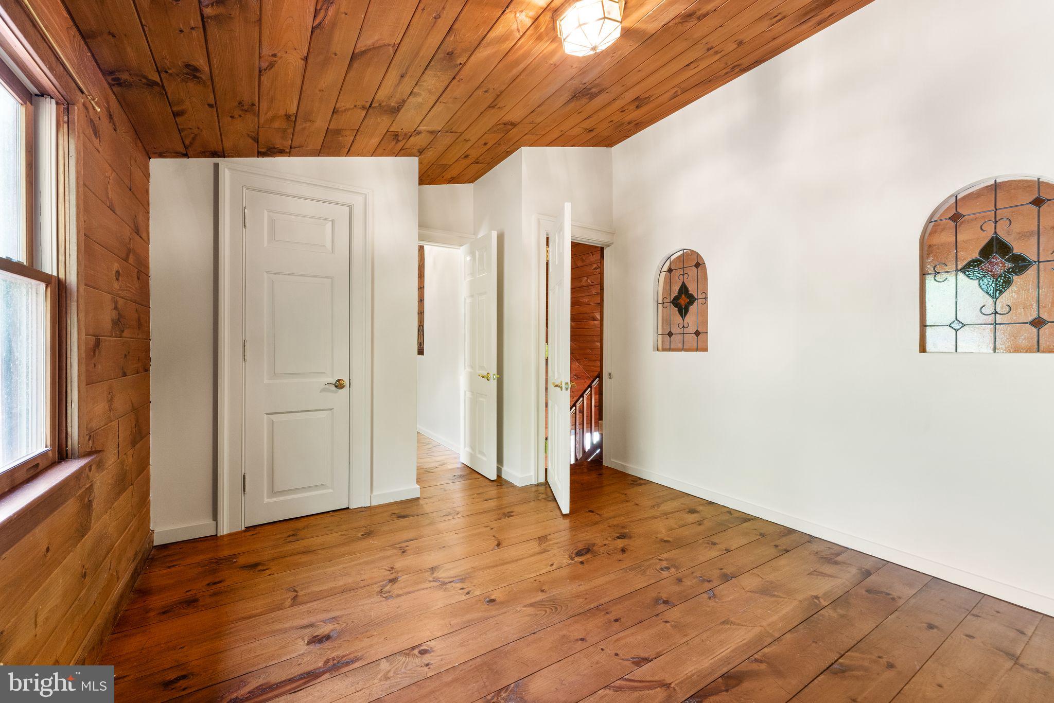 BULL RUN MOUNTAIN ESTATE - Residential Lease