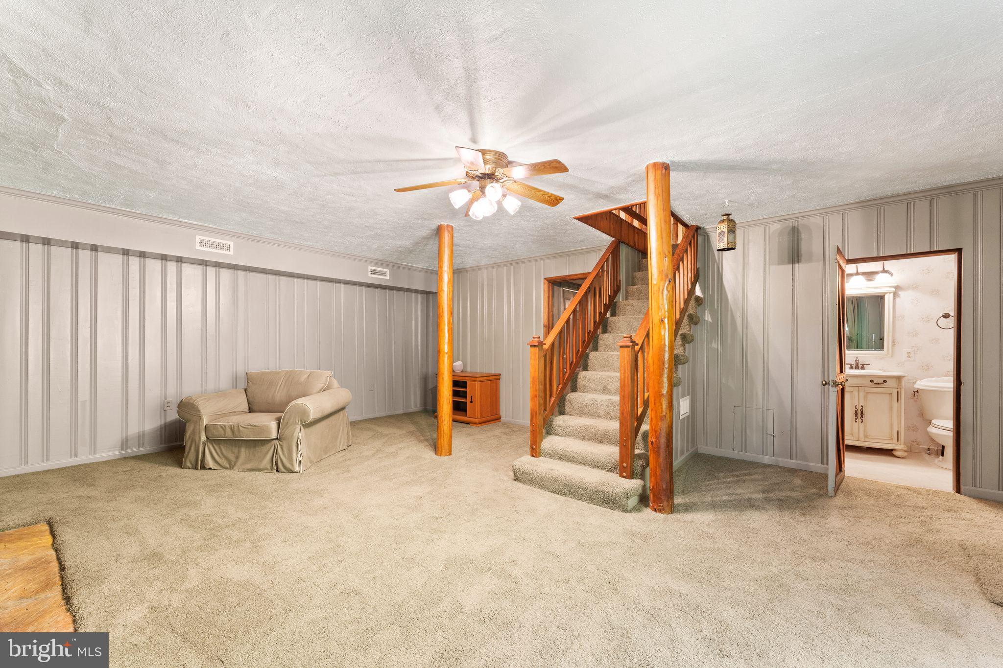 BULL RUN MOUNTAIN ESTATE - Residential Lease