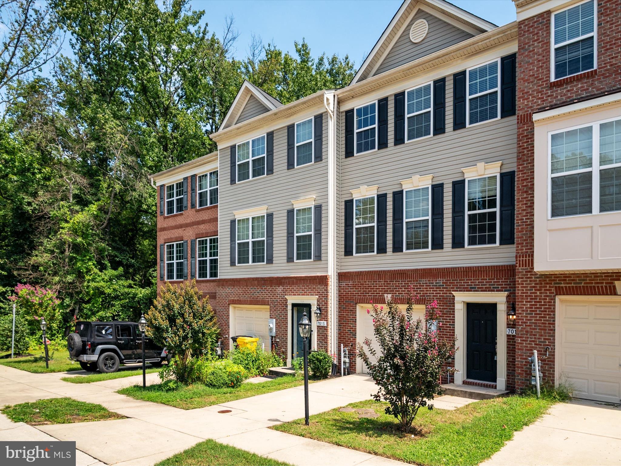 7013 DANNFIELD COURT