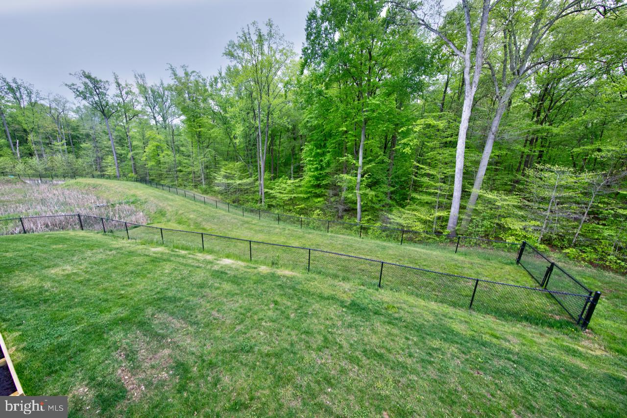 HOLLY WOODS - Residential