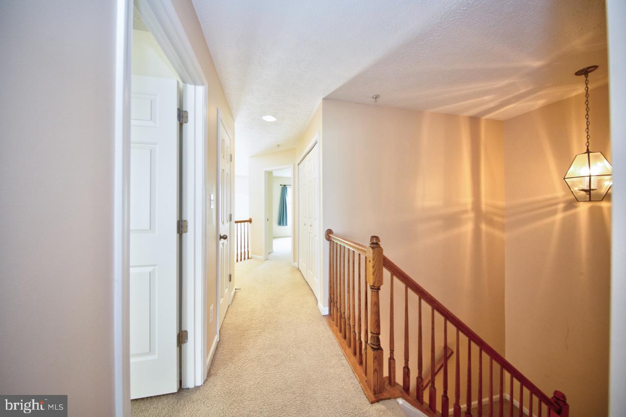 HOLLY WOODS - Residential