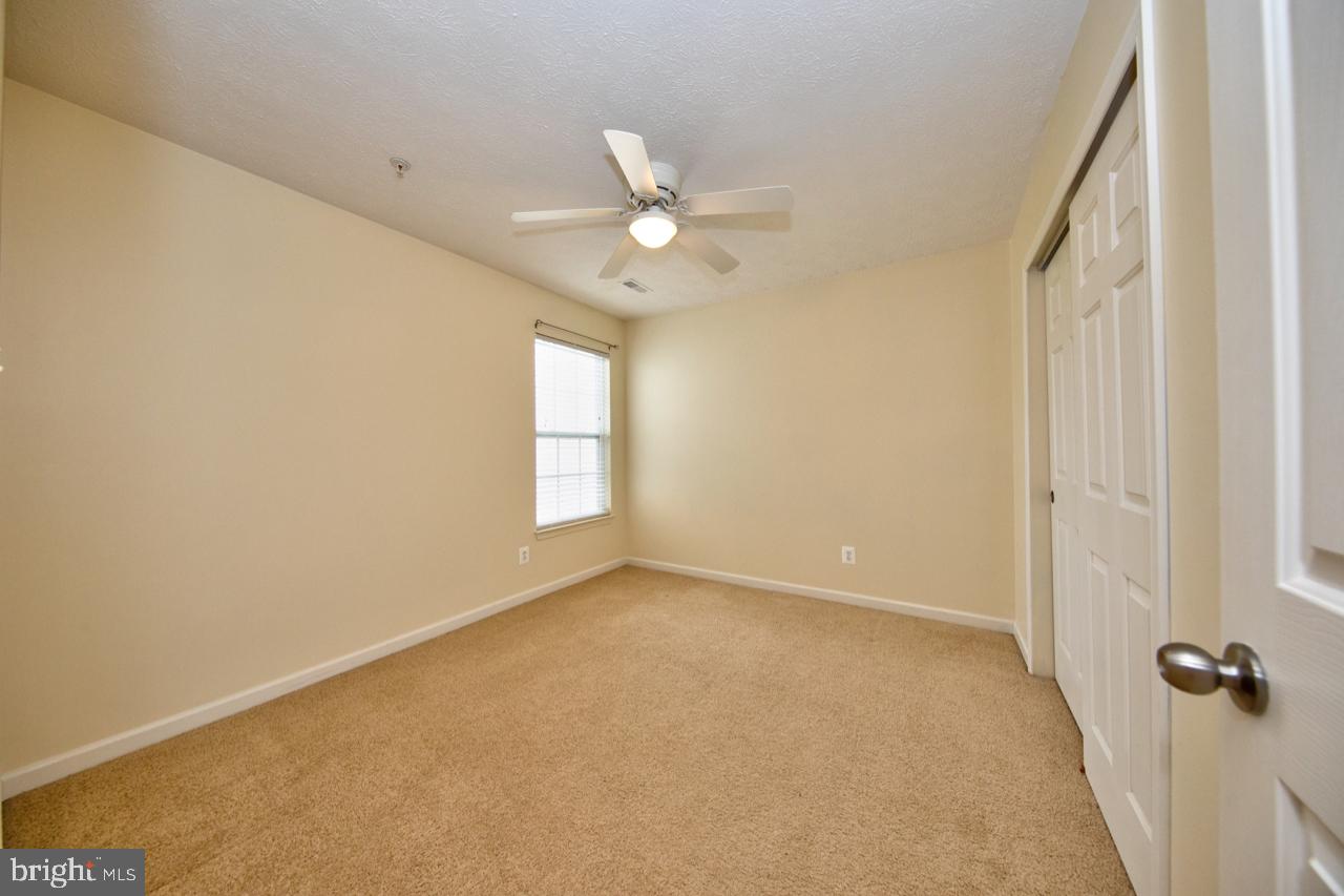 HOLLY WOODS - Residential