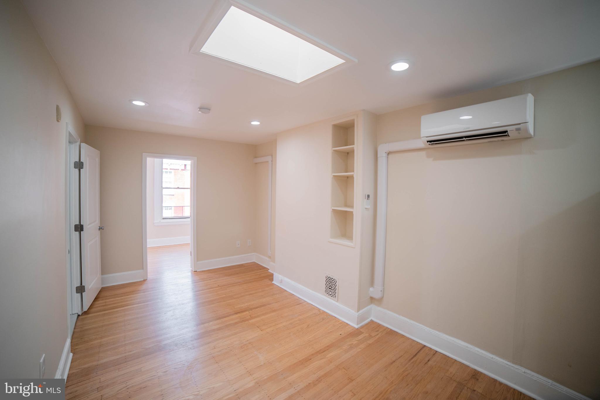 257 S 21ST STREET 3F