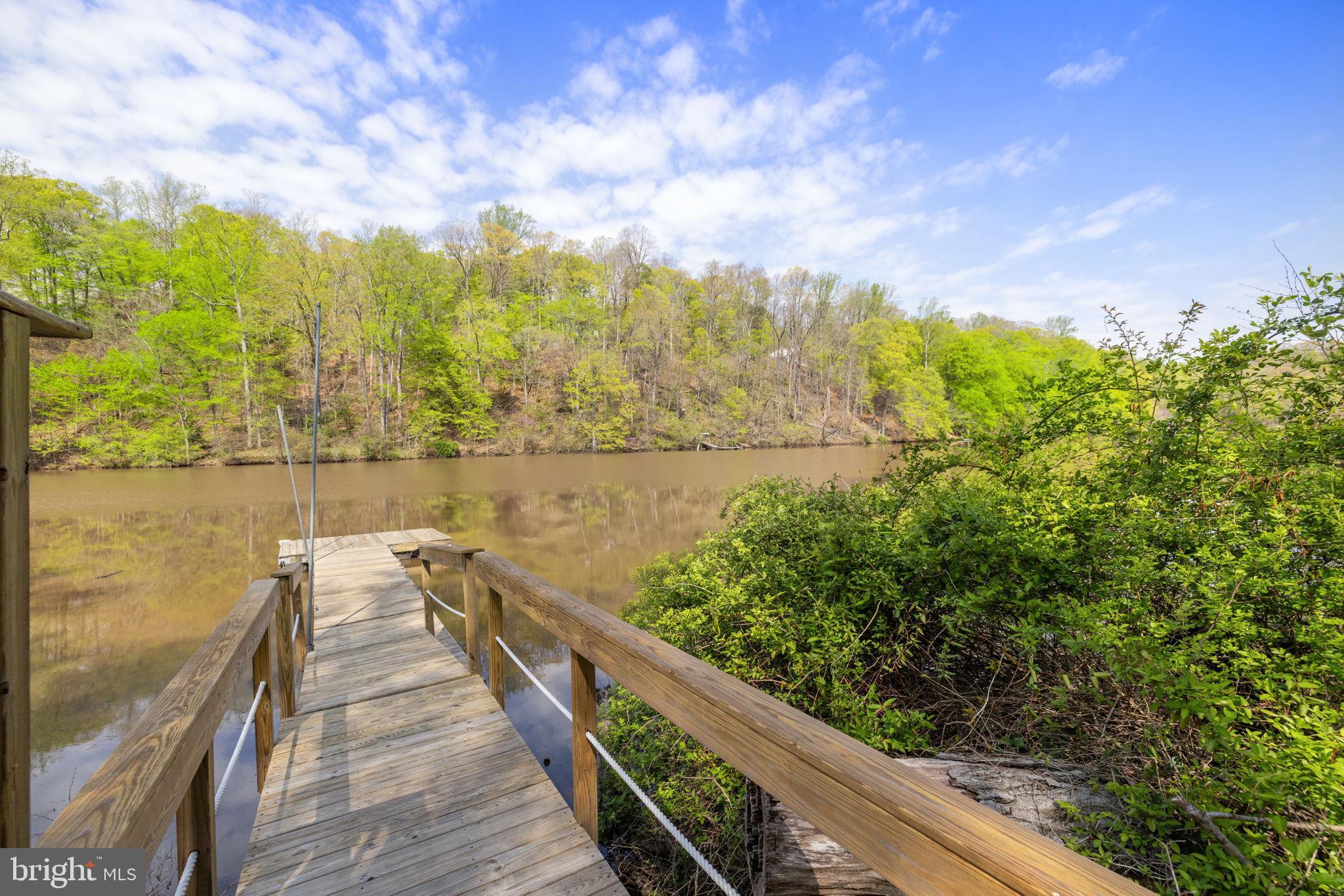 OCCOQUAN FOREST - Residential