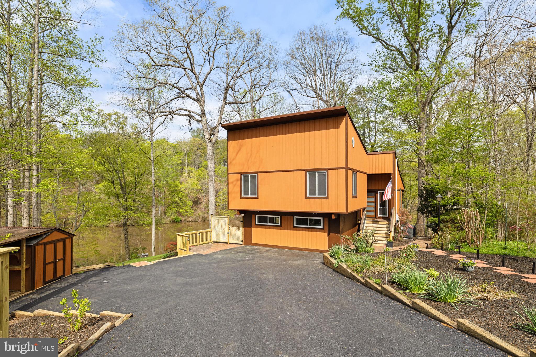 OCCOQUAN FOREST - Residential