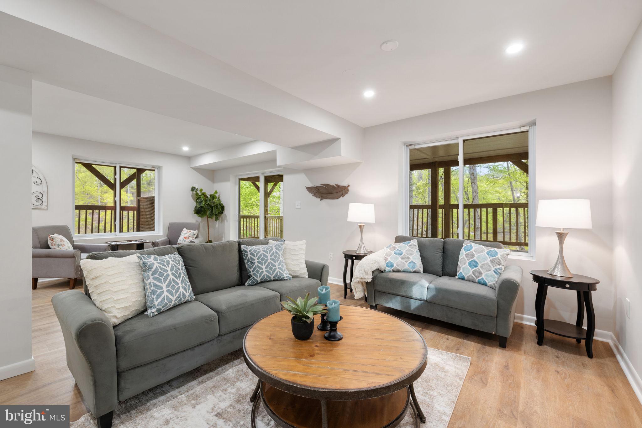 OCCOQUAN FOREST - Residential