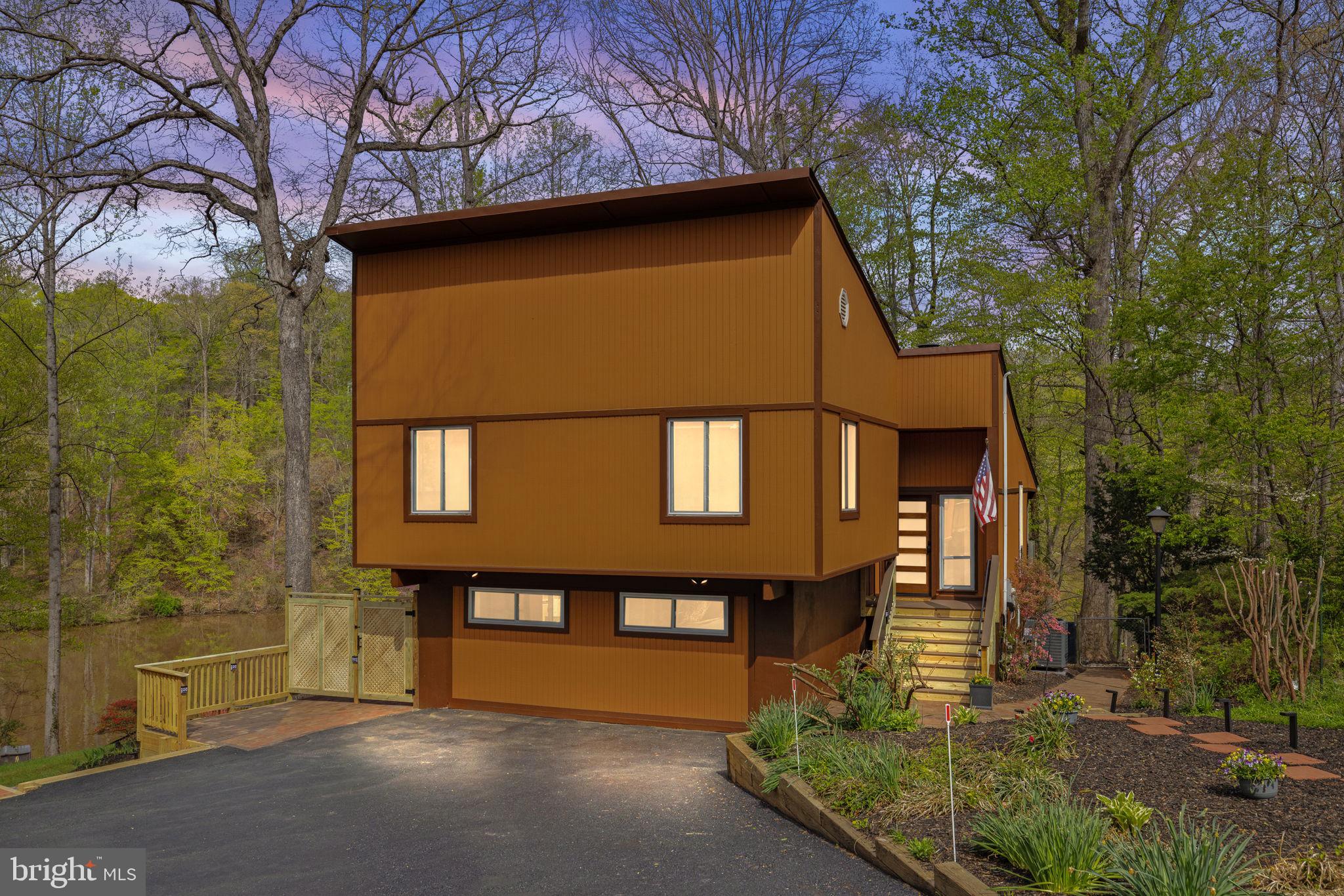 OCCOQUAN FOREST - Residential