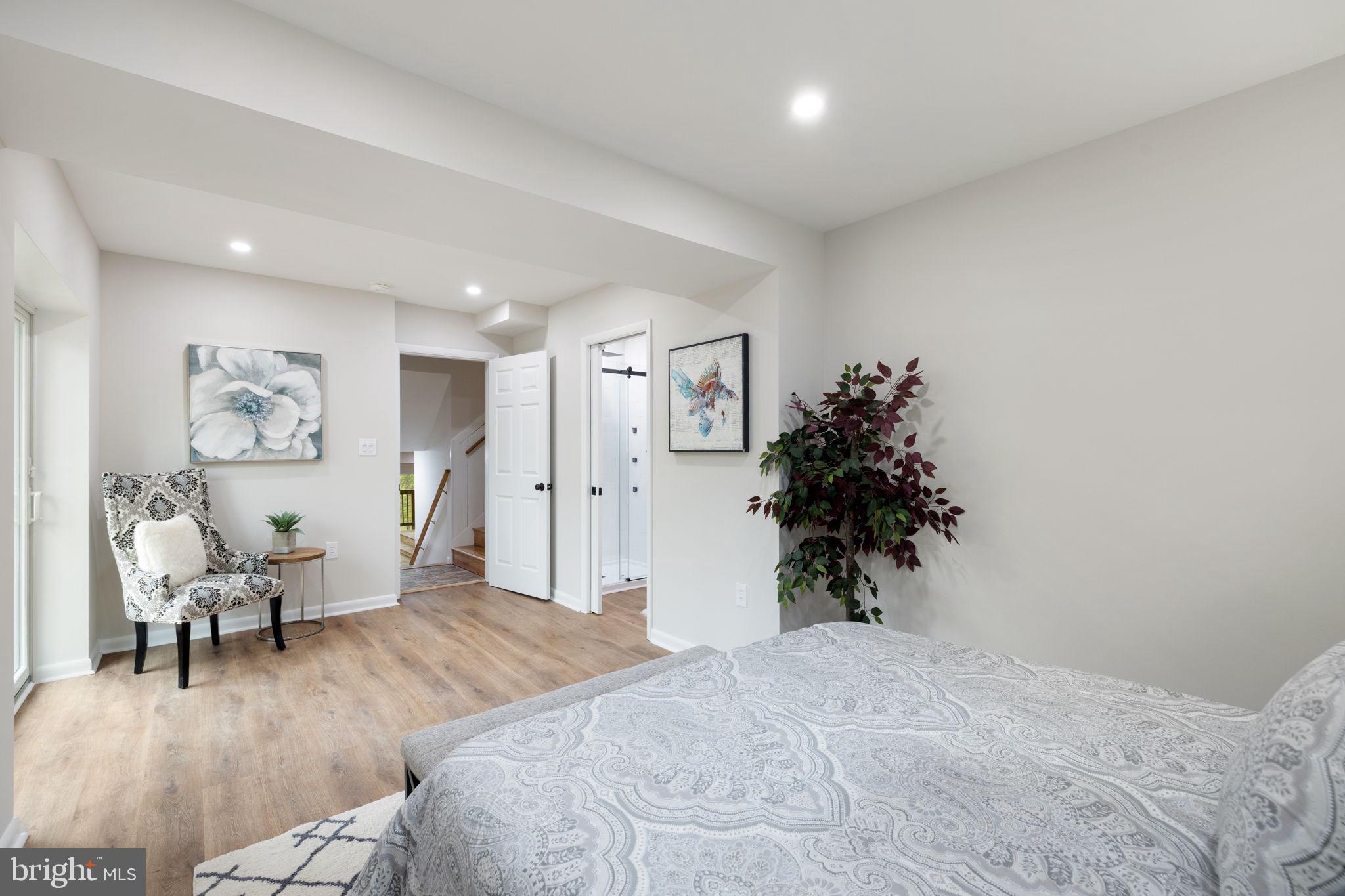 OCCOQUAN FOREST - Residential